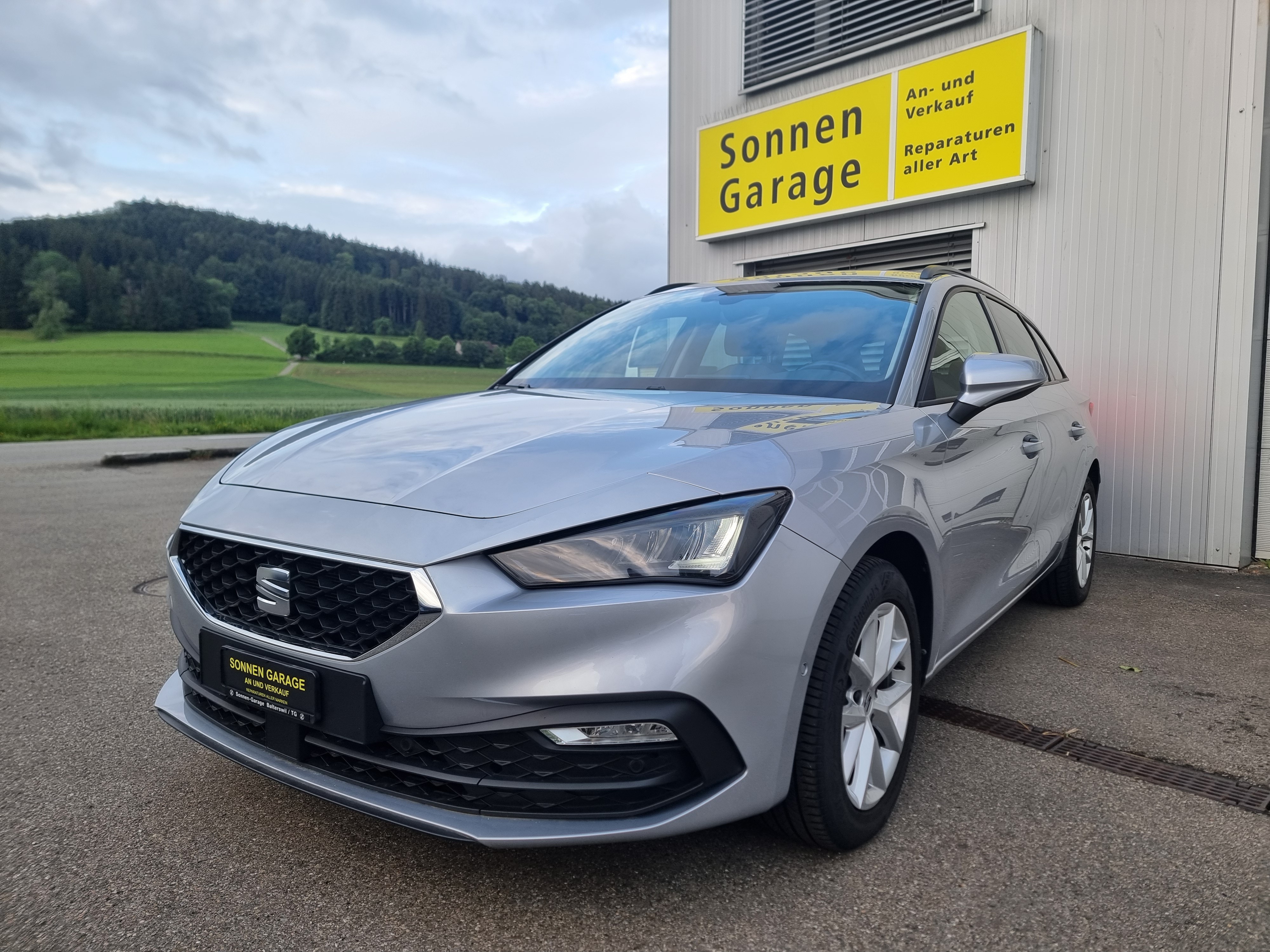 Car photo