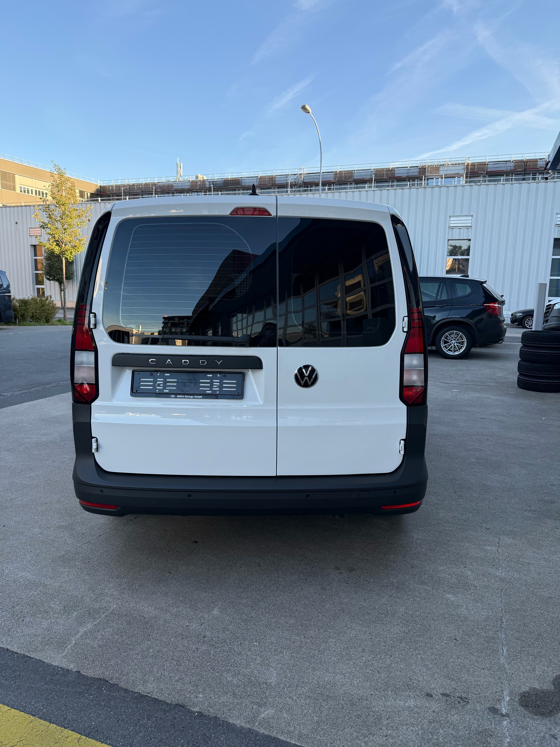 VW Caddy Cargo 2.0TDI Entry Maxi-image-6