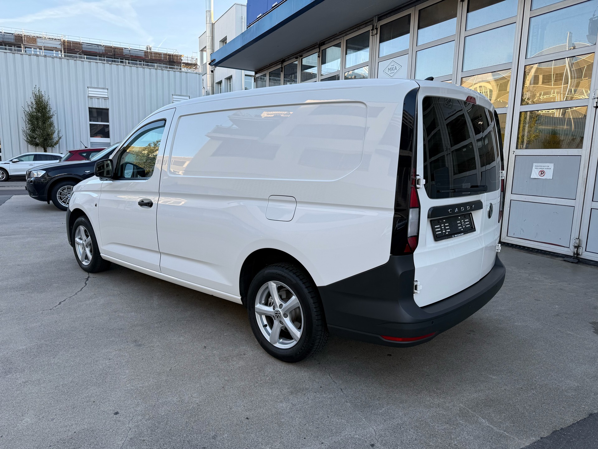 VW Caddy Cargo 2.0TDI Entry Maxi-image-3