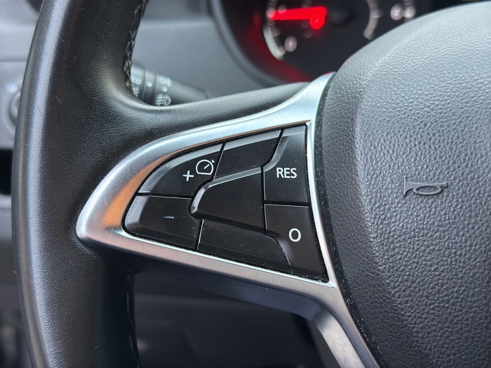 DACIA Duster TCe 125 Prestige 4x4-image-24