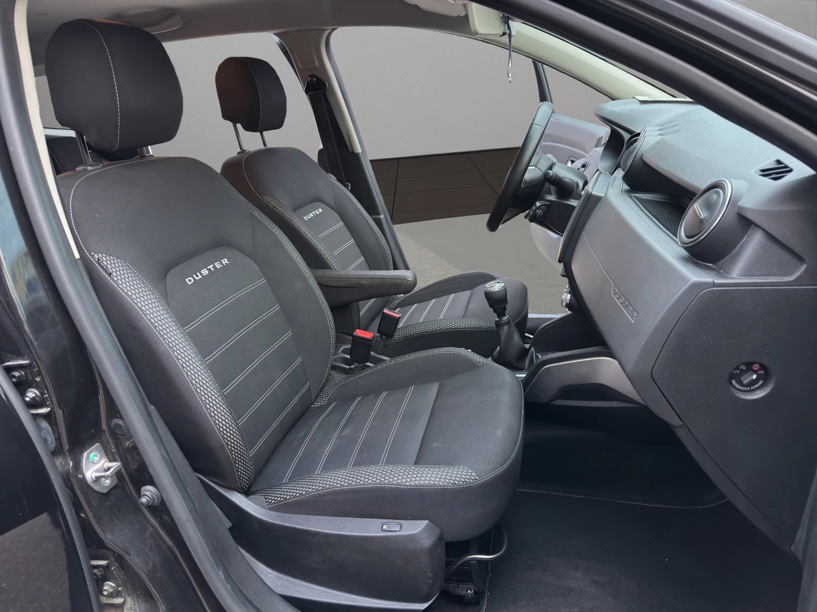 DACIA Duster TCe 125 Prestige 4x4-image-16