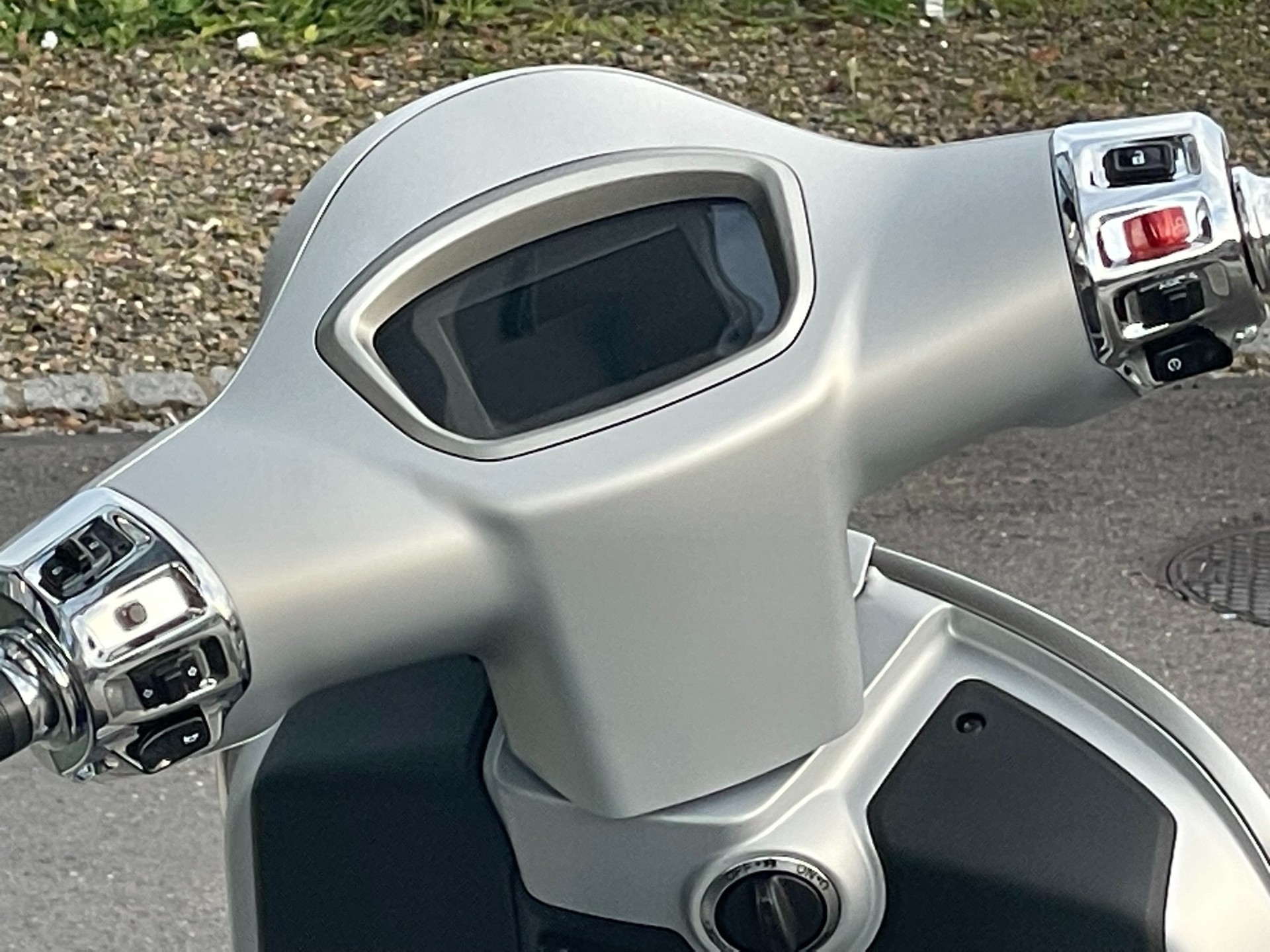 PIAGGIO Vespa GTS 300 Super Tech ABS-image-5