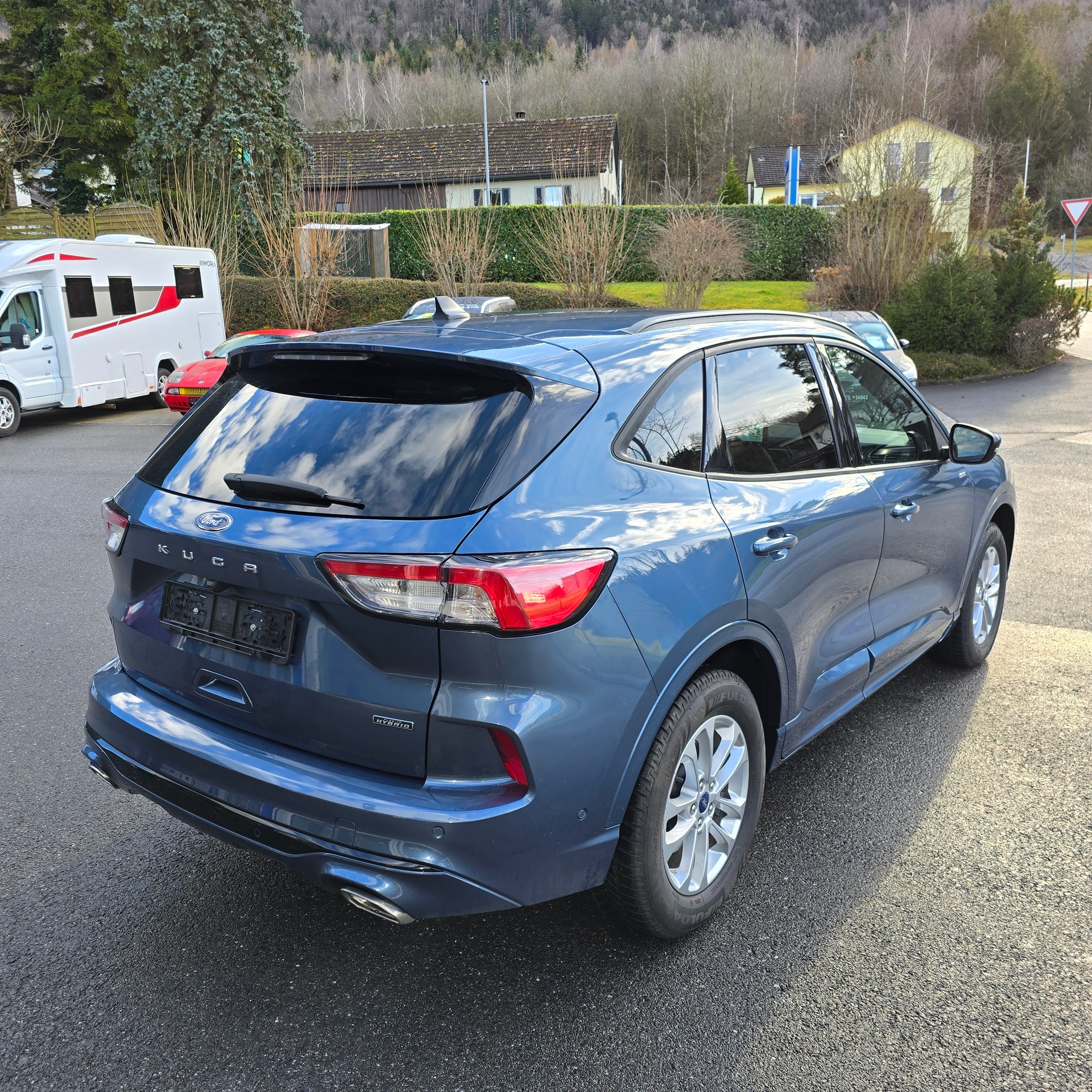 FORD Kuga 2.5 Plug-in Hybrid ST-Line X-image-3