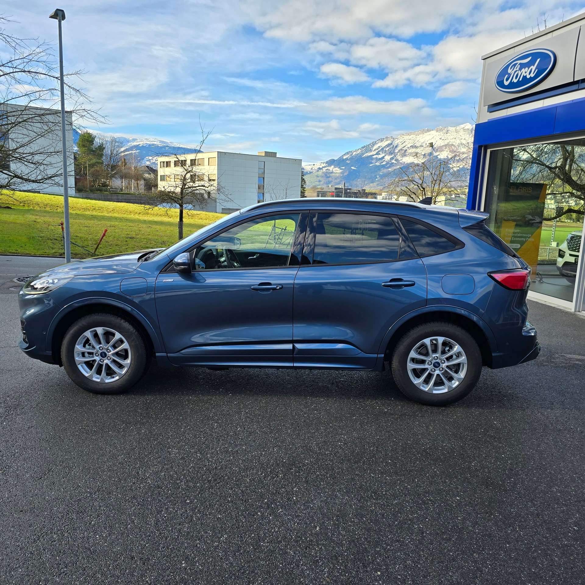 FORD Kuga 2.5 Plug-in Hybrid ST-Line X-image-1