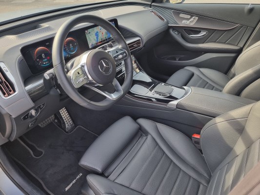 MERCEDES-BENZ EQC 400 AMG Line 4Matic-image-7