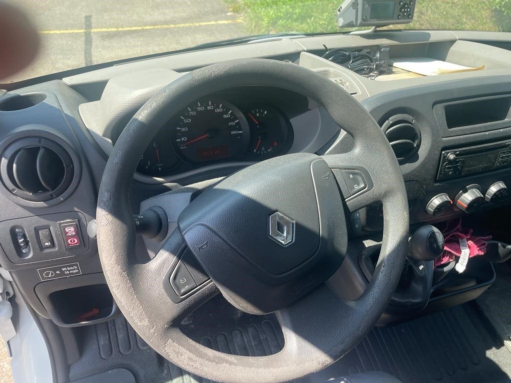 RENAULT MASTER-image-2