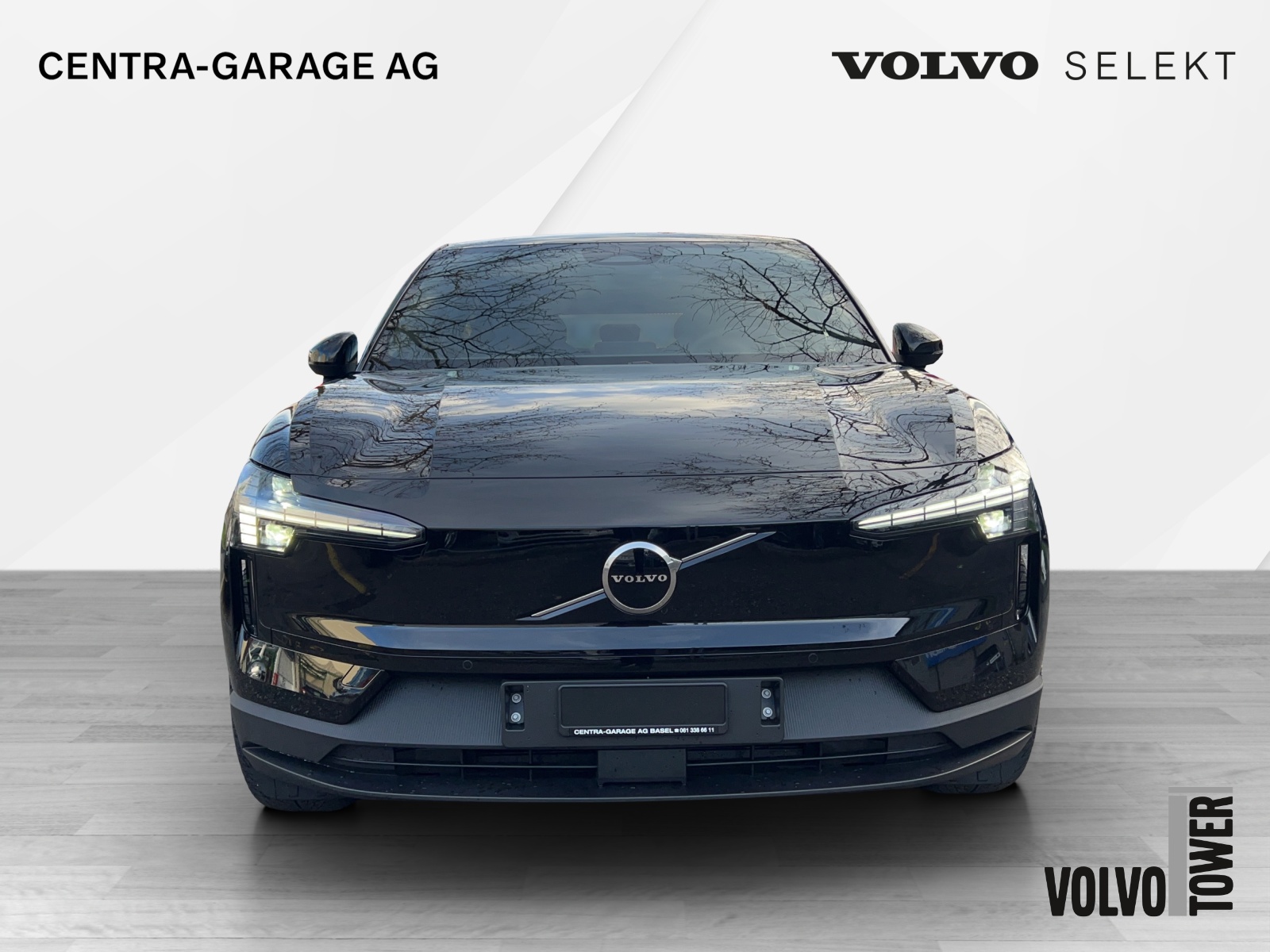 VOLVO EX30 E60 69kWh Single Motor Extended Range Plus-image-1