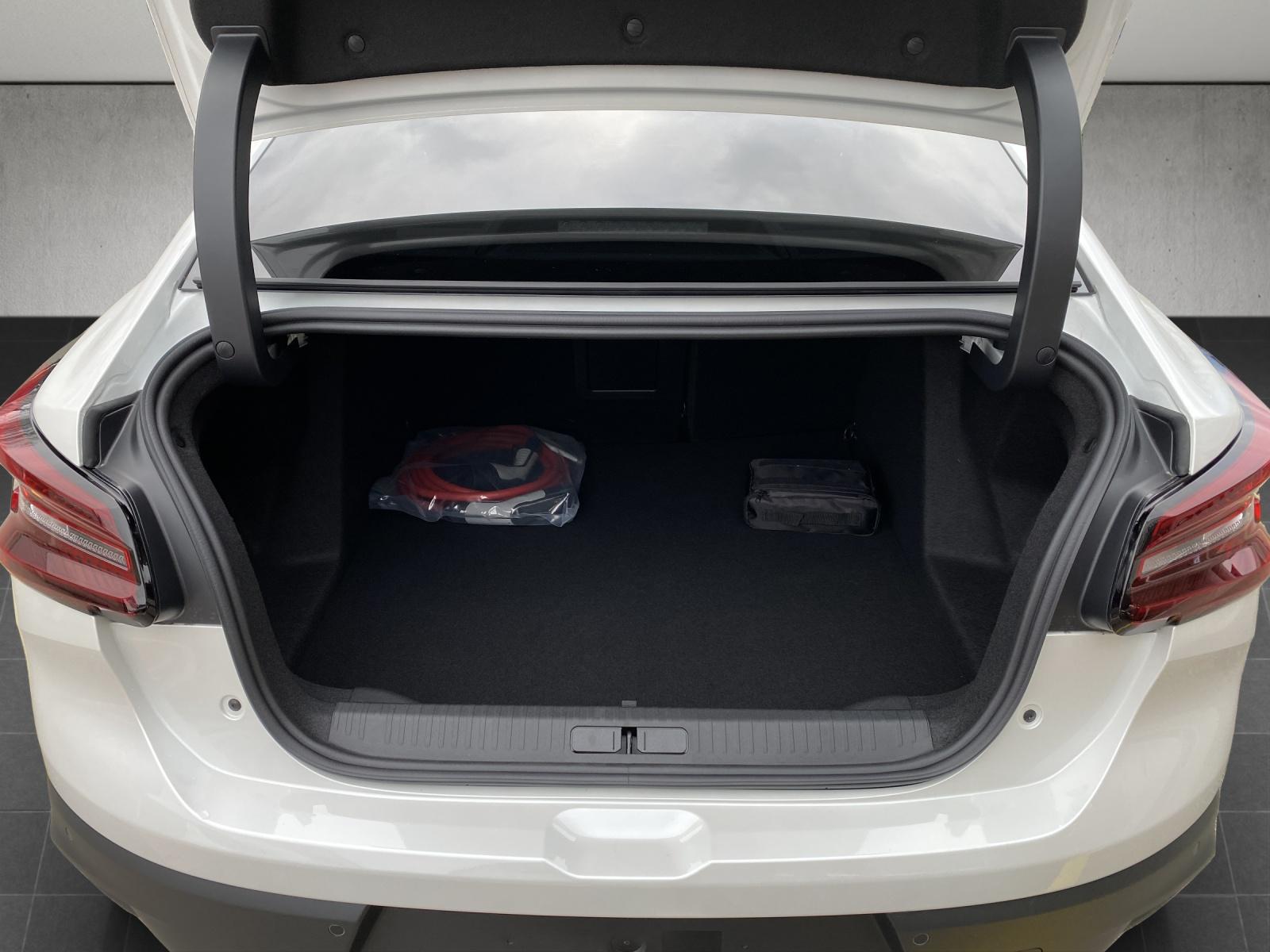 CITROEN e-C4 X Shine-image-13