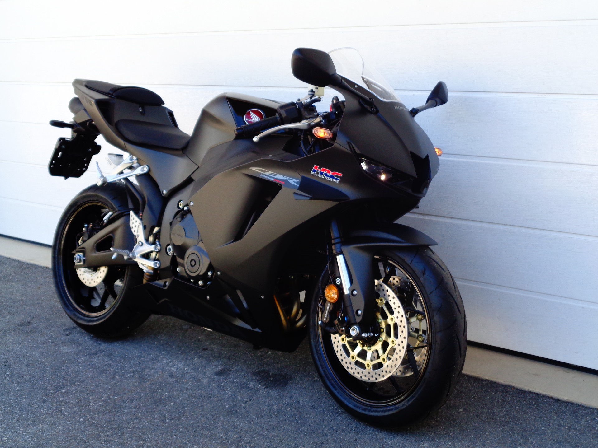 HONDA CBR 600 RR Supersport-showroom-element-3