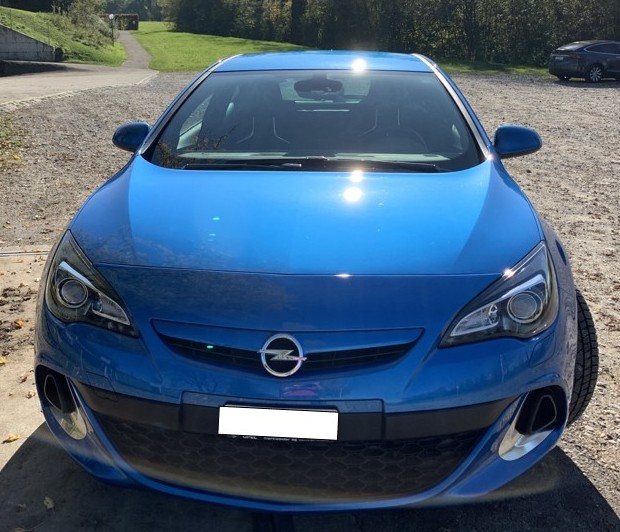 OPEL Astra GTC 2.0i 16V Turbo OPC