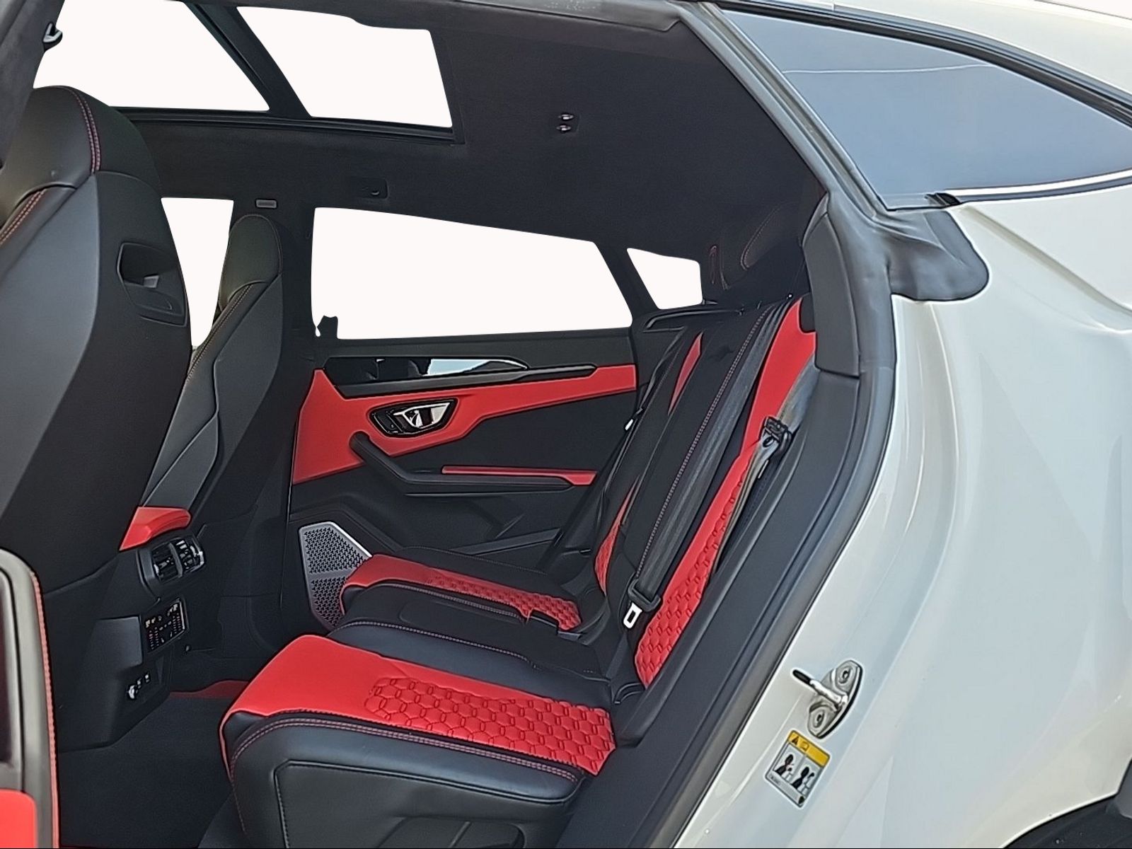 LAMBORGHINI Urus E-Gear-image-10