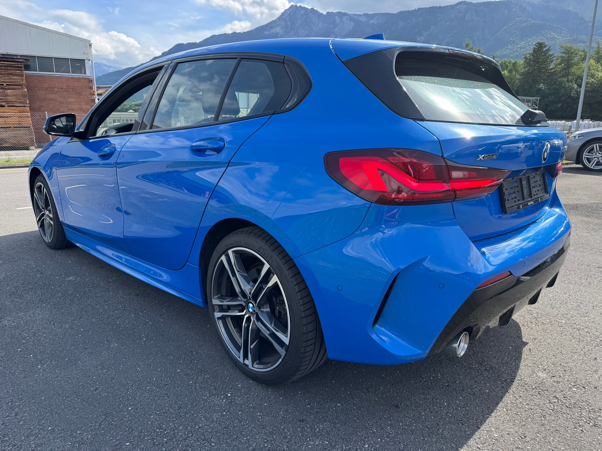 BMW 120d xDrive Steptronic M Sport-image-5