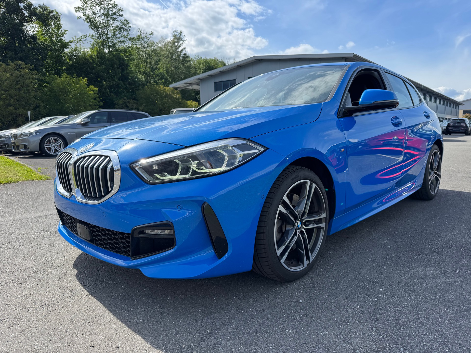 BMW 120d xDrive Steptronic M Sport-image-0