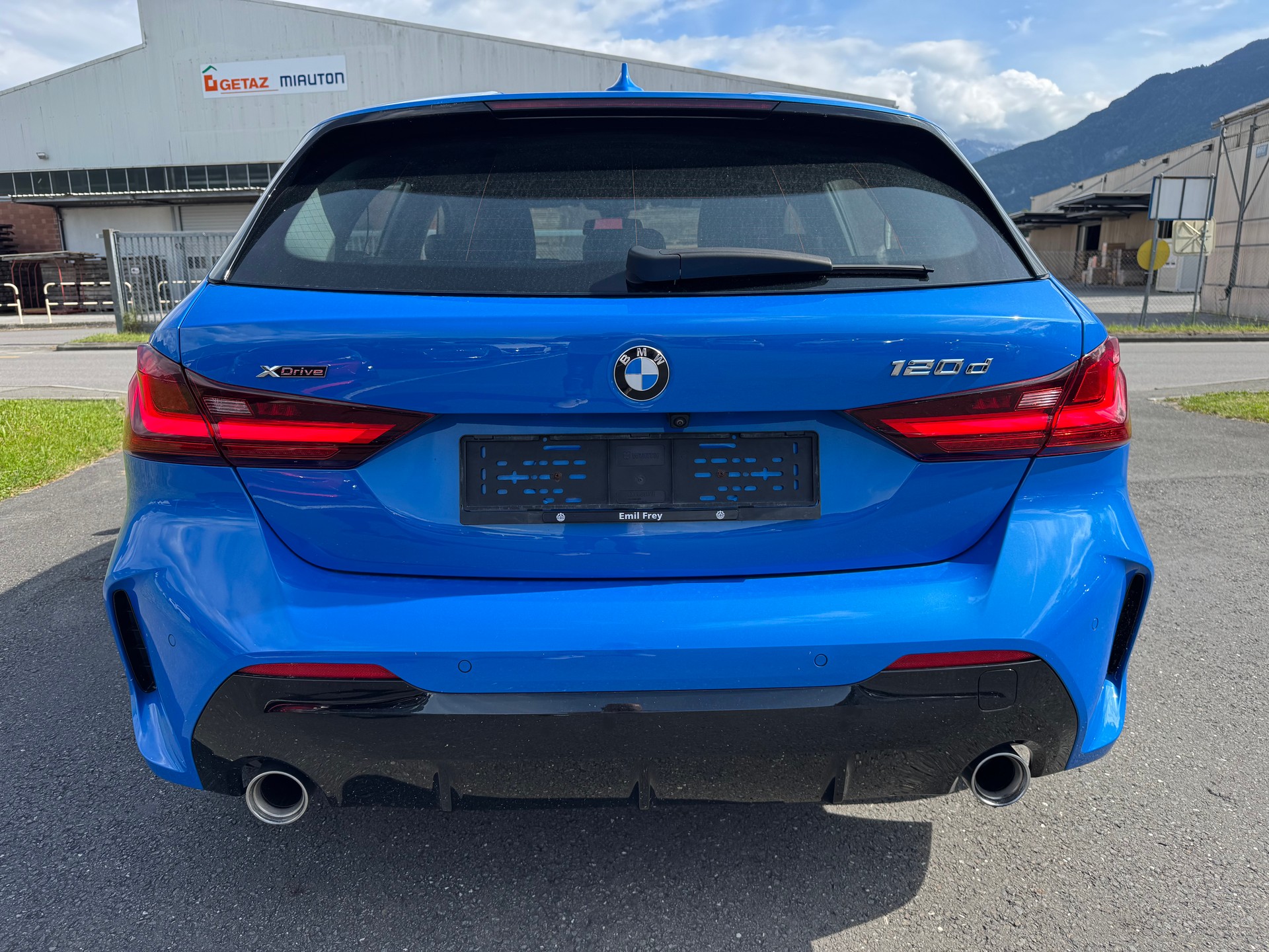 BMW 120d xDrive Steptronic M Sport-image-4