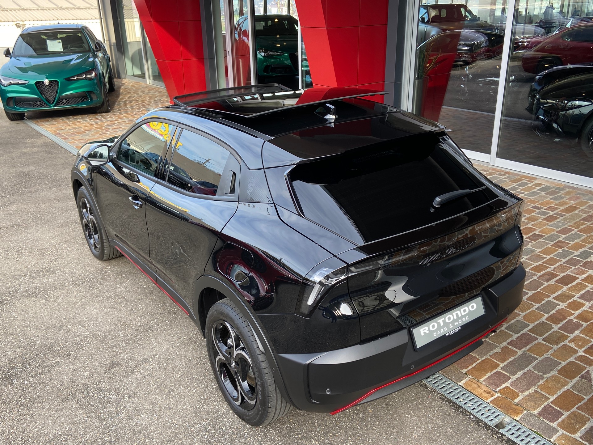 ALFA ROMEO Junior 1.2 48V Hybrid Q4 Tech Sky Sport 4x4-image-17