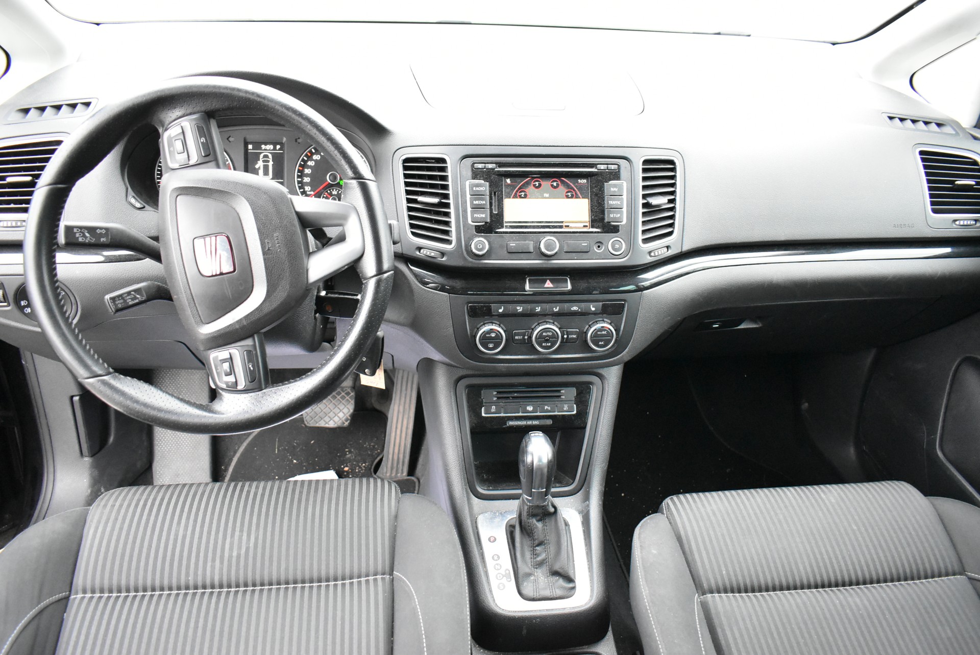 SEAT Alhambra 2.0 TSI Style Viva DSG-image-3