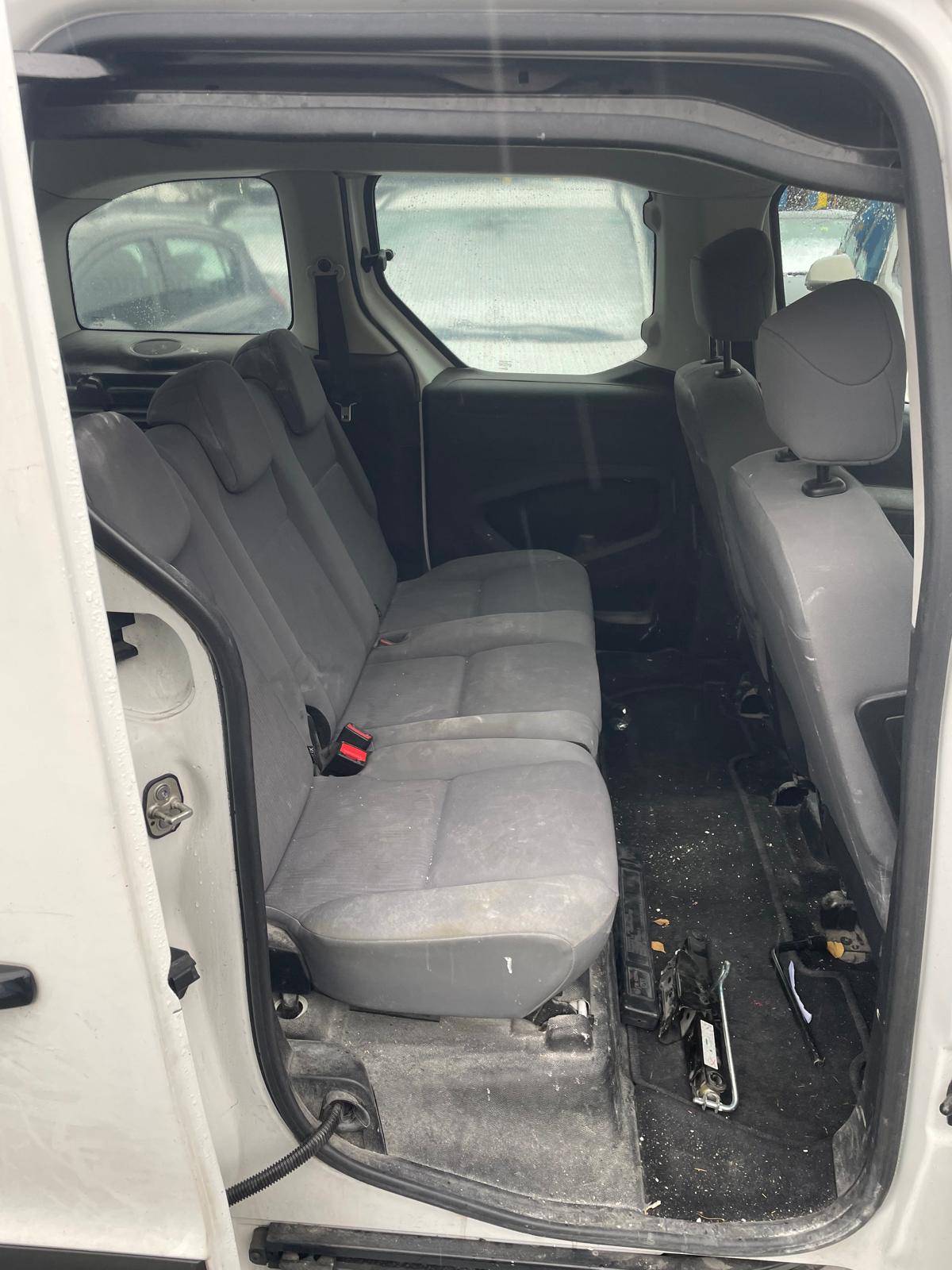 PEUGEOT Partner 1.6 Access-image-5
