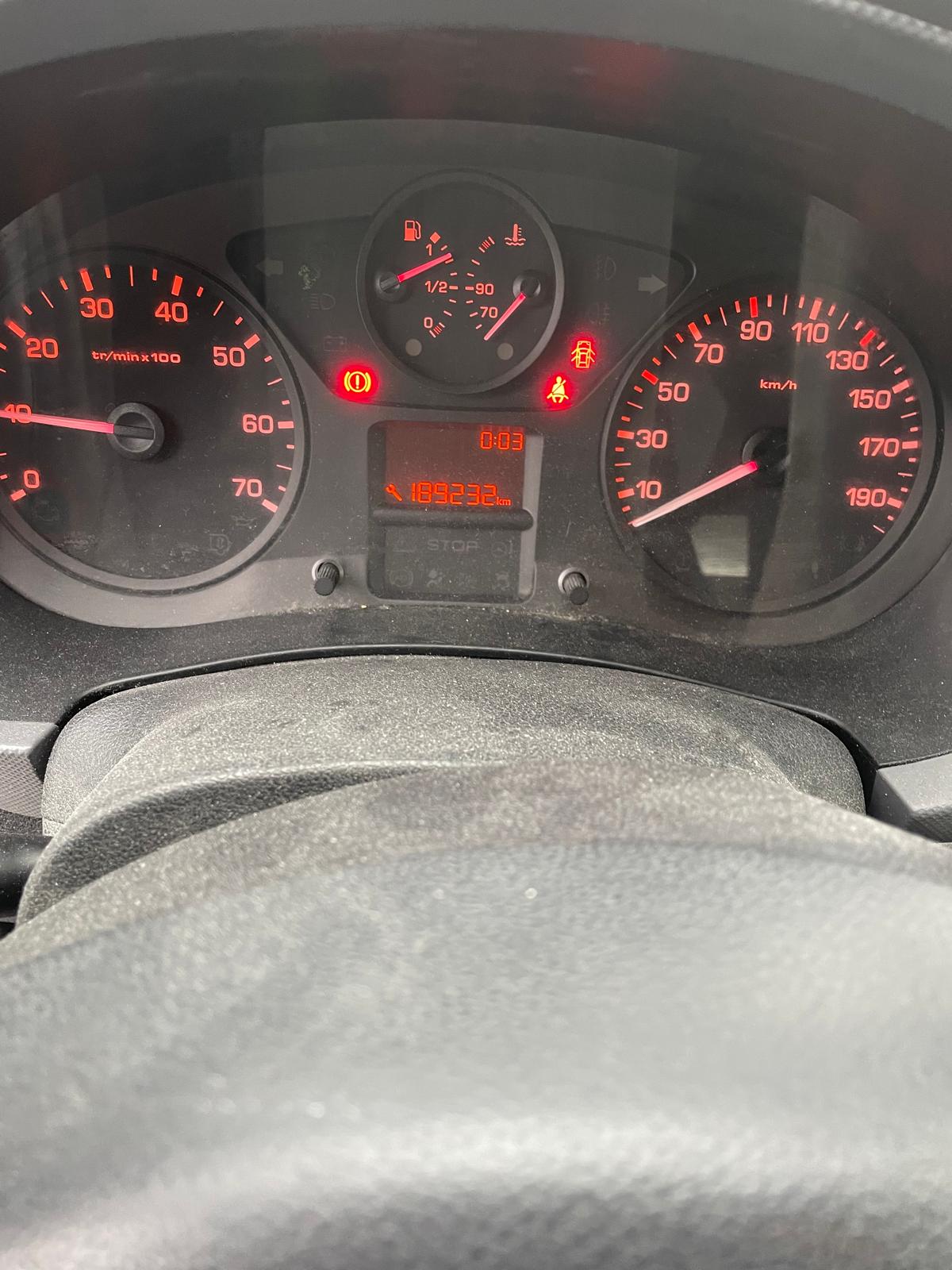 PEUGEOT Partner 1.6 Access-image-9