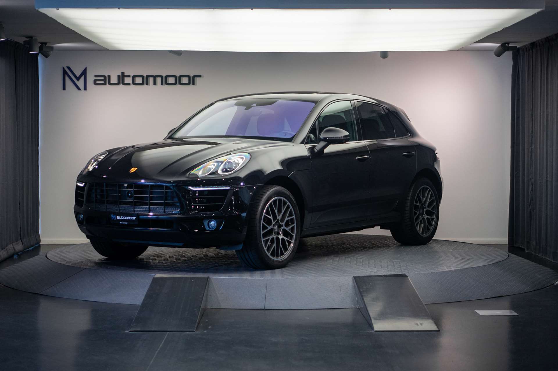 PORSCHE Macan S PDK *CH-Fahrzeug* *Sport Chrono* *Panorama*