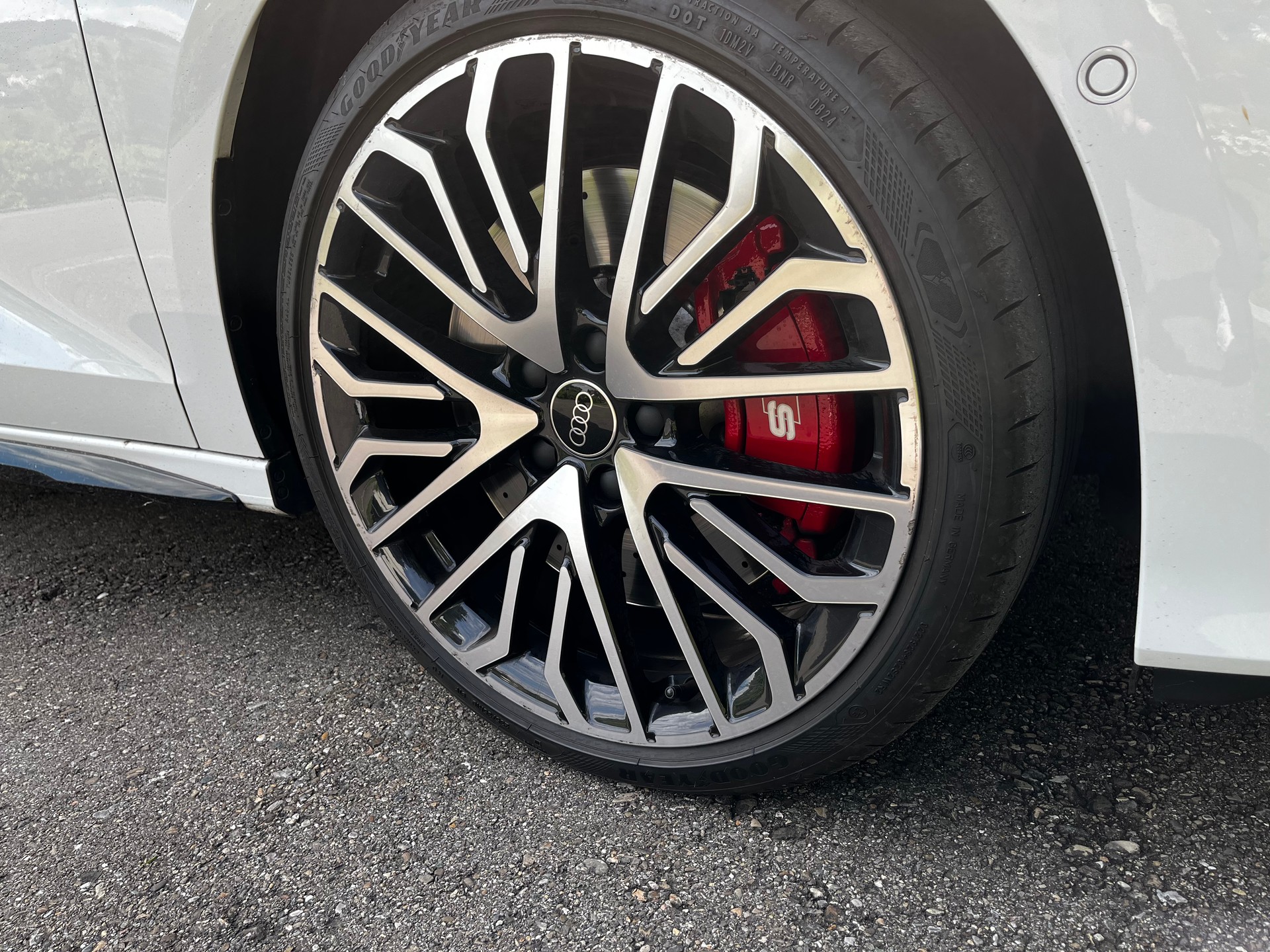 AUDI S3 Sportback TFSI quattro S-tronic-image-5