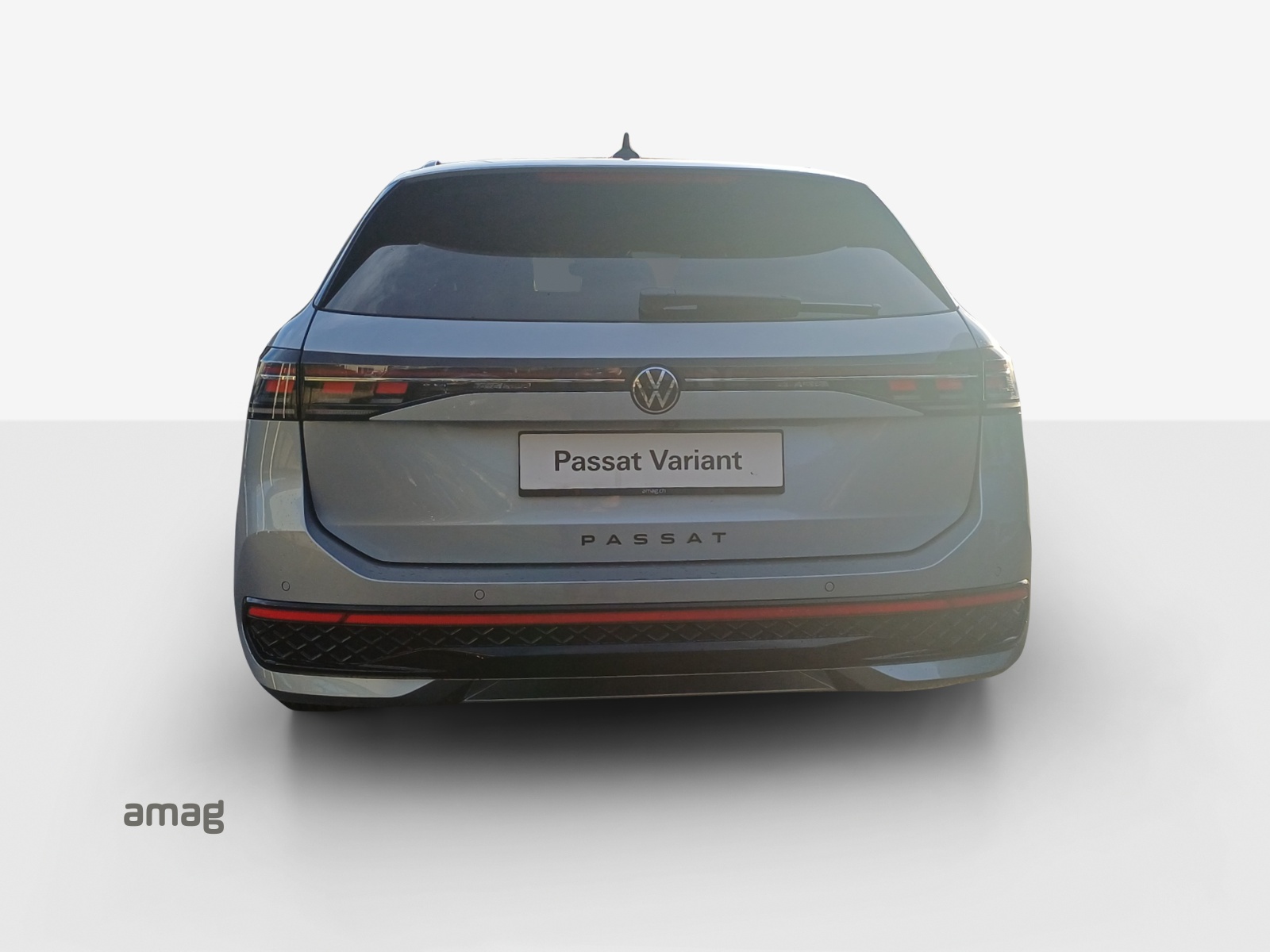 VW Passat Variant 2.0 TSI evo4 R-Line 4 Motion DSG-image-3