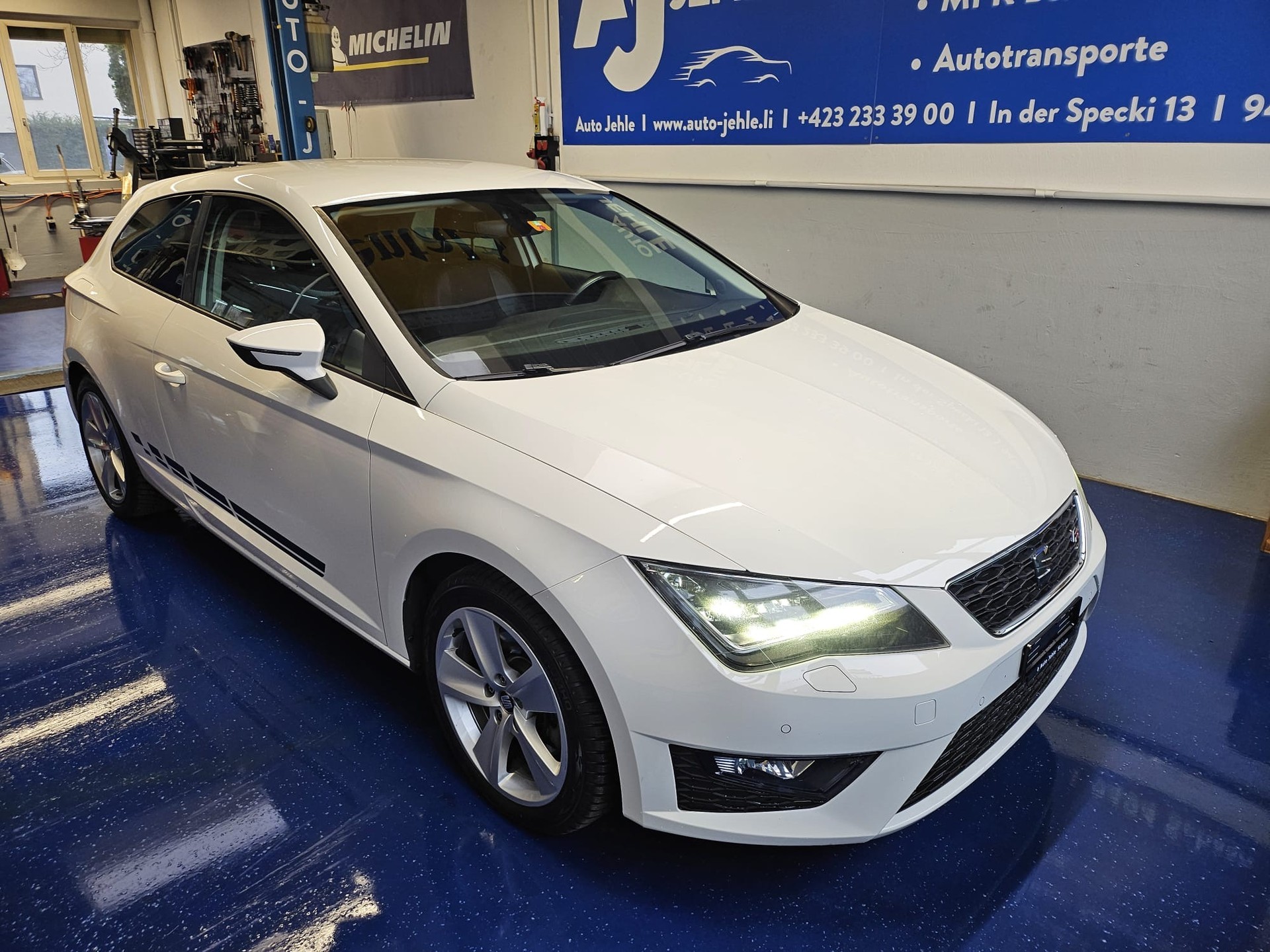 SEAT Leon 1.8 TSI FR Line-image-2