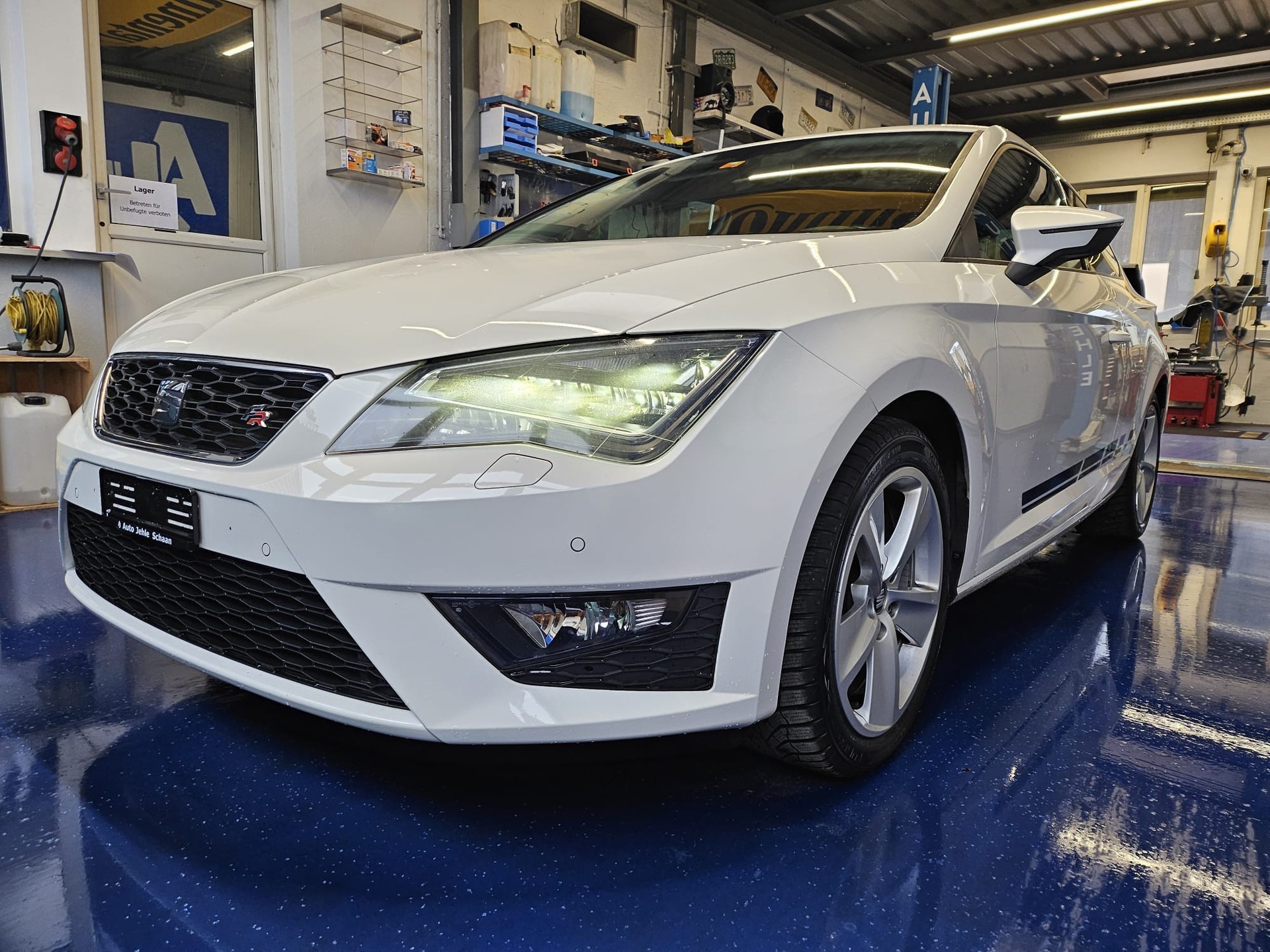 SEAT Leon 1.8 TSI FR Line-image-4