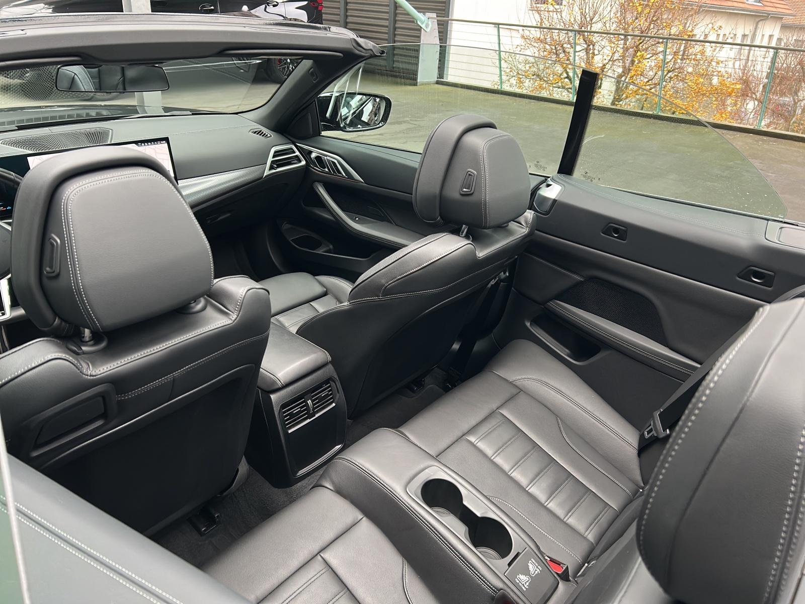 BMW 430i xDrive Cabrio-image-18