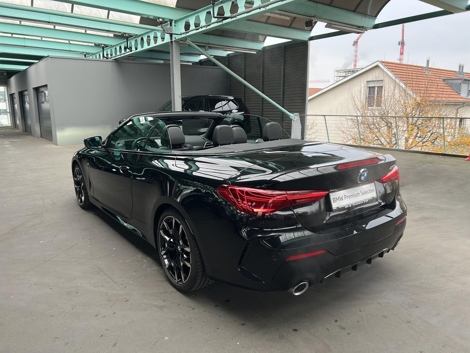 BMW 430i xDrive Cabrio-image-16
