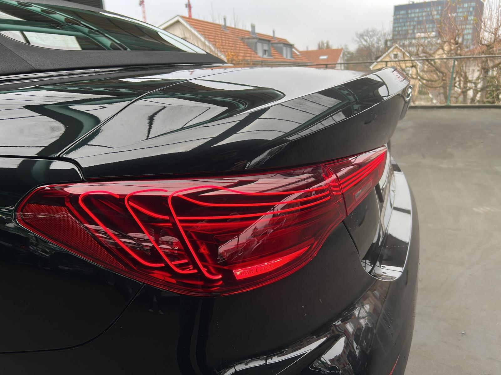 BMW 430i xDrive Cabrio-image-12