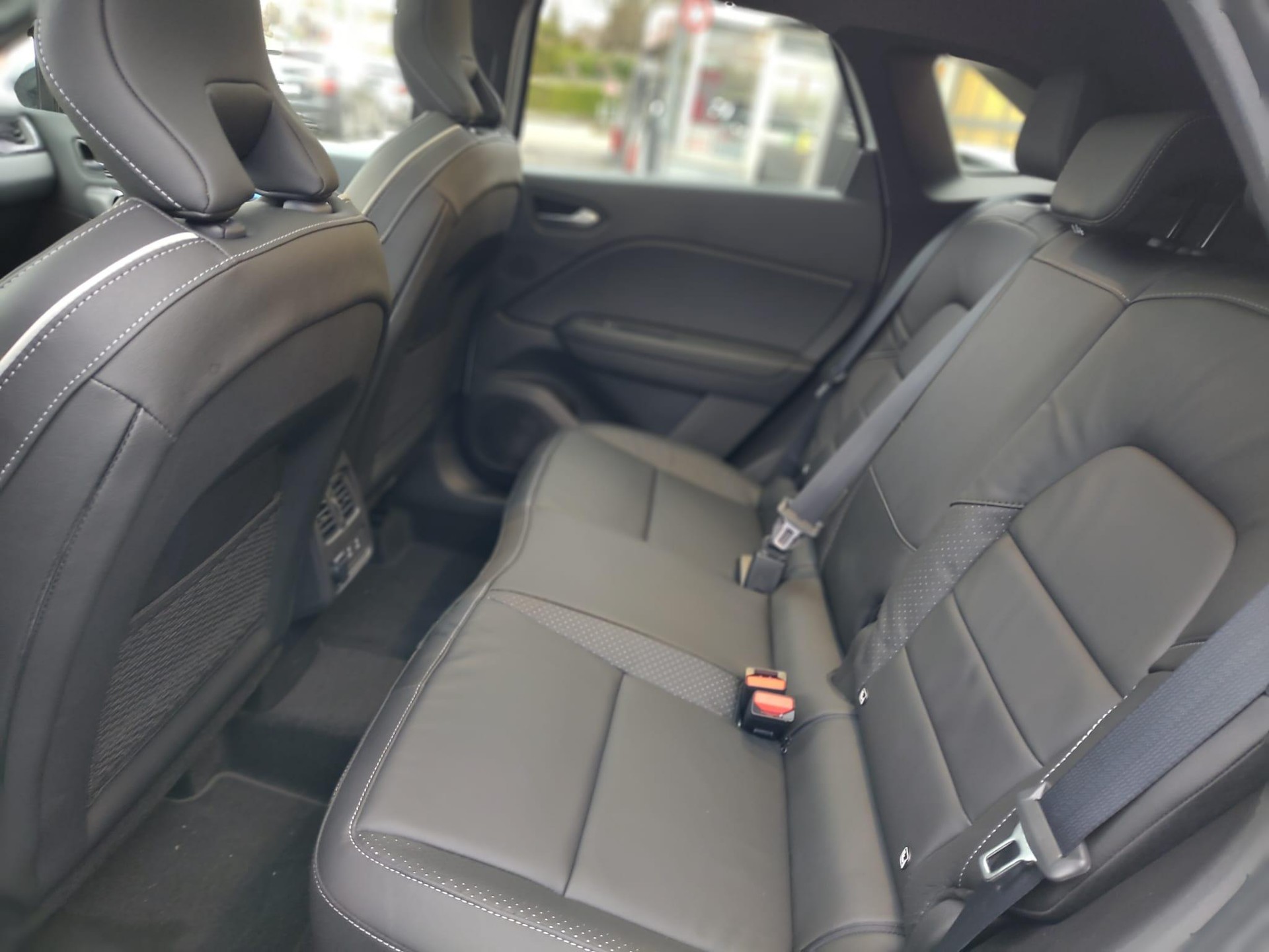 MITSUBISHI Grandis 1.8 HEV Instyle-image-11