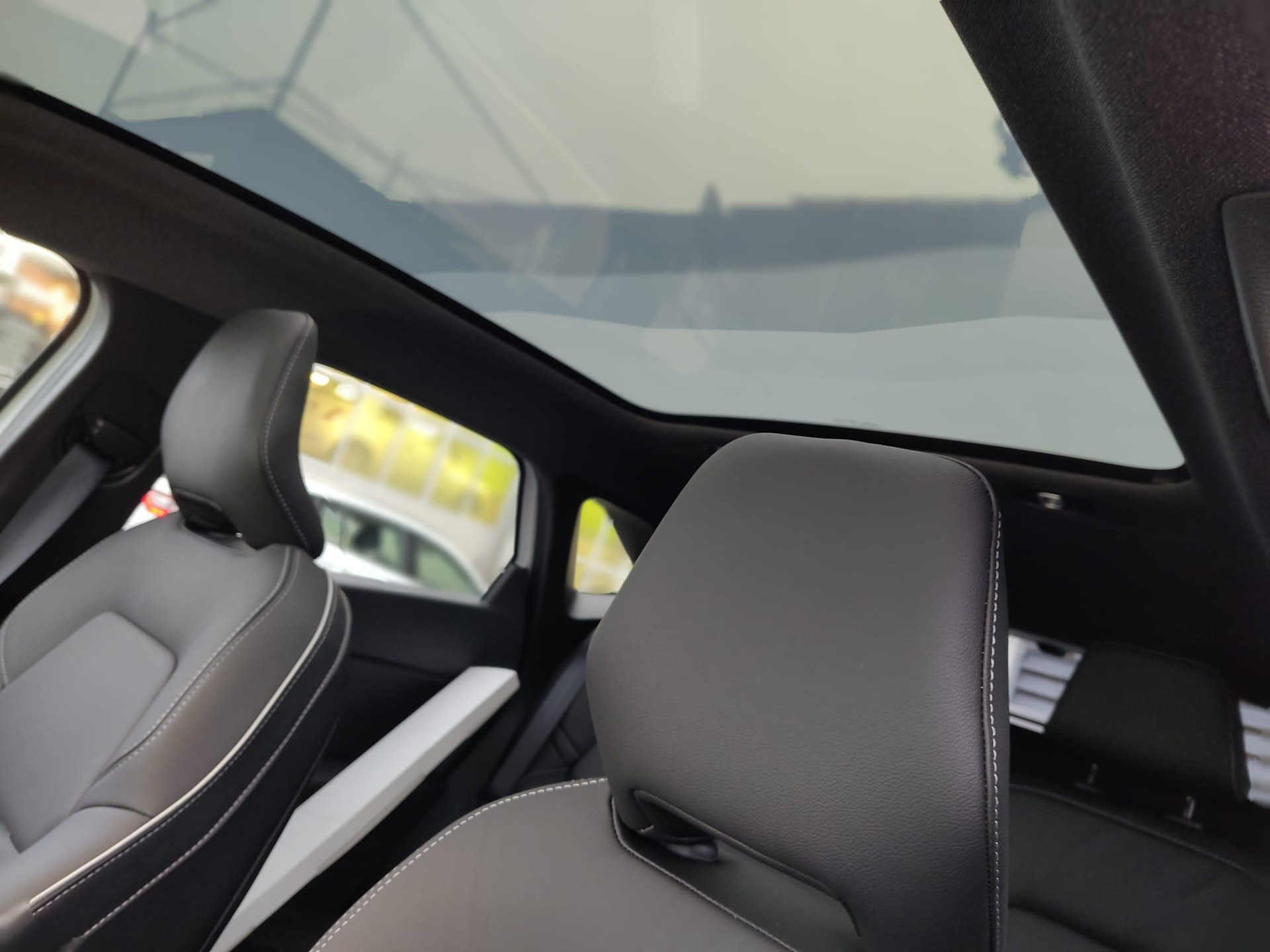 MITSUBISHI Grandis 1.8 HEV Instyle-image-10
