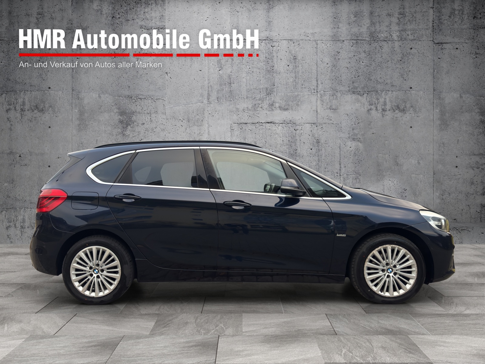 BMW 220i Active Tourer Luxury Line Steptronic-image-6