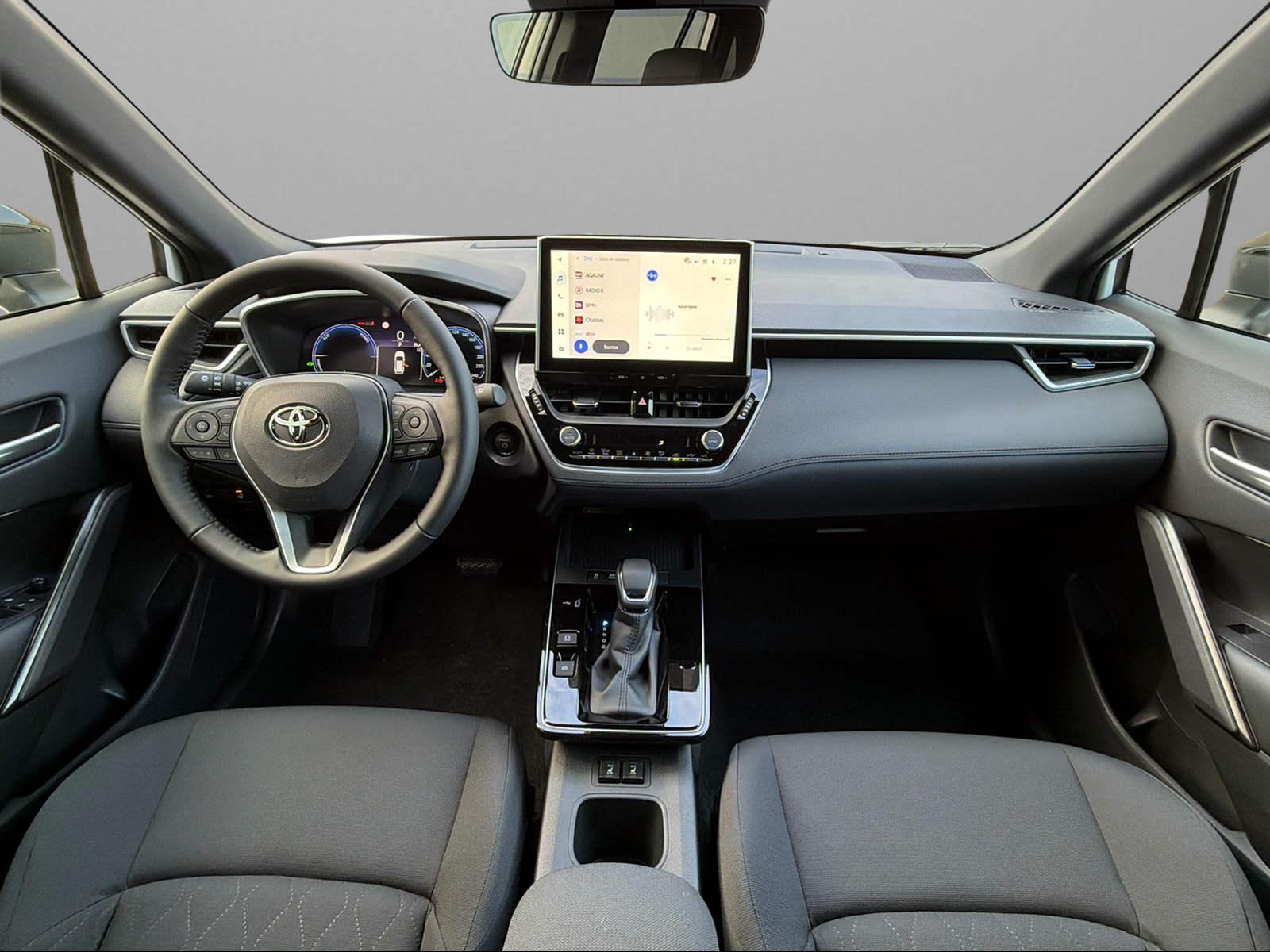TOYOTA Corolla Cross 2.0 HSD Trend AWD-i-image-6