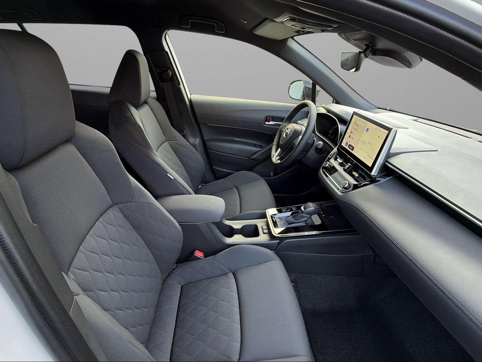 TOYOTA Corolla Cross 2.0 HSD Trend AWD-i-image-7
