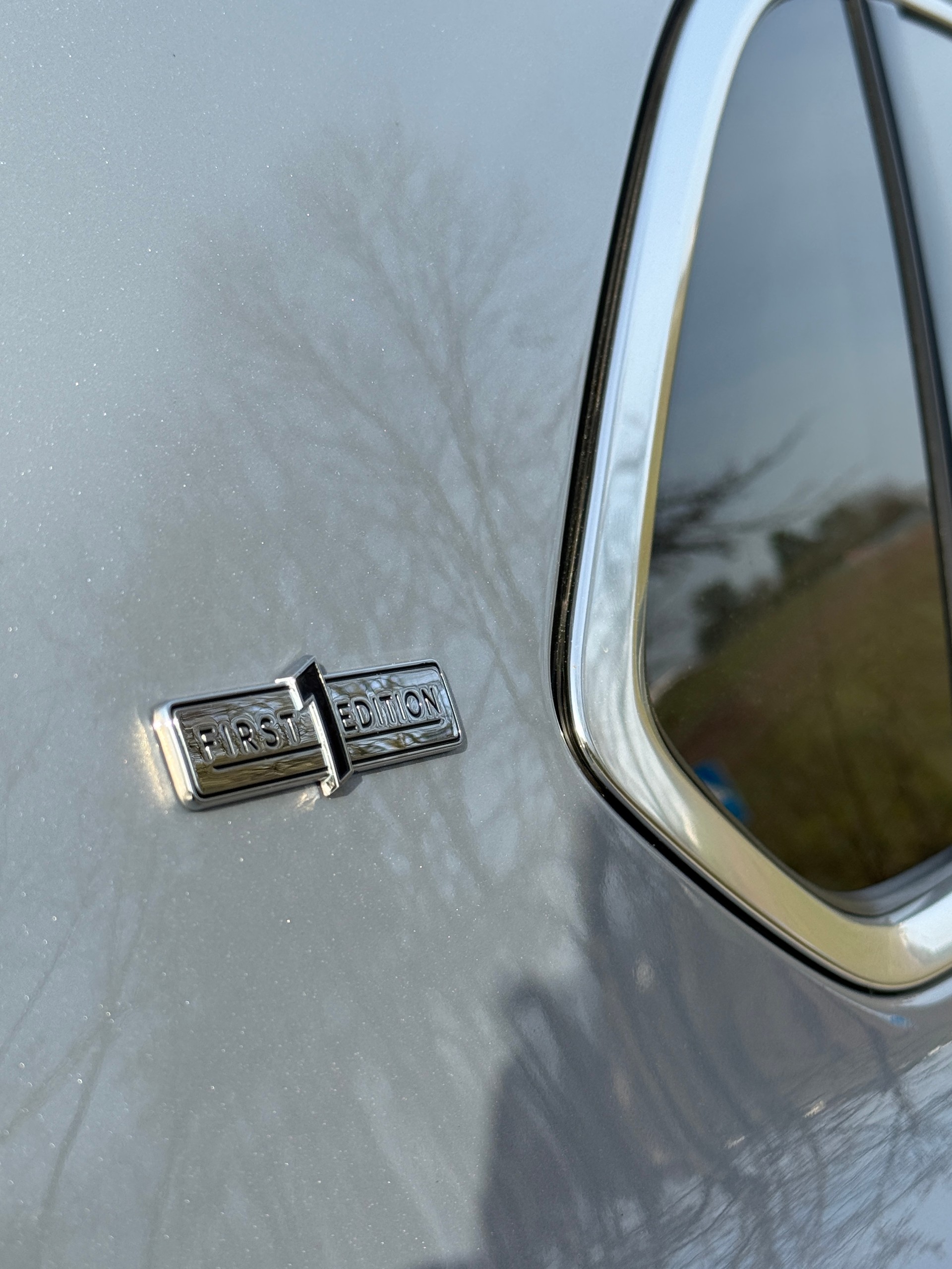 BENTLEY Bentayga V8 First Edition-image-5