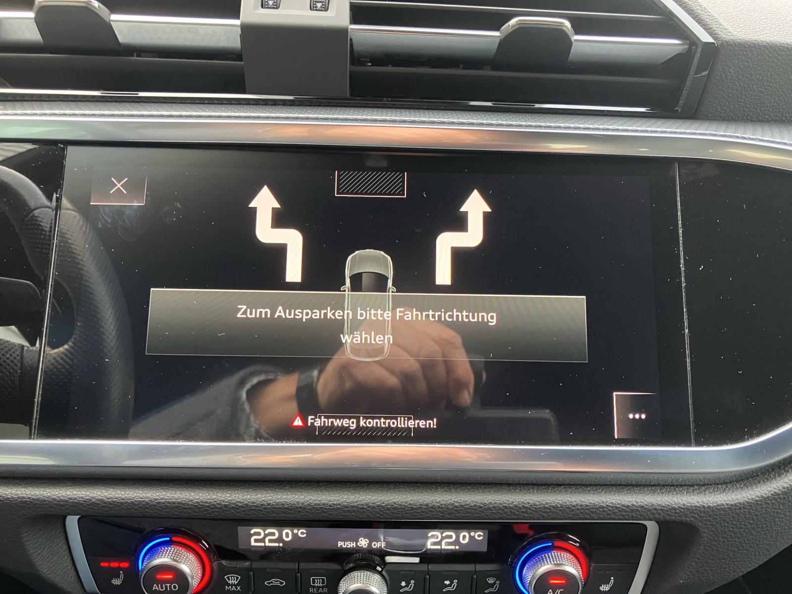 AUDI Q3 Sportback 35 TFSI S line Attraction S-tronic-image-14