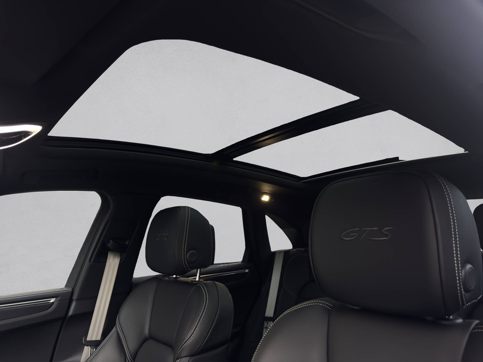 PORSCHE Macan GTS-image-14