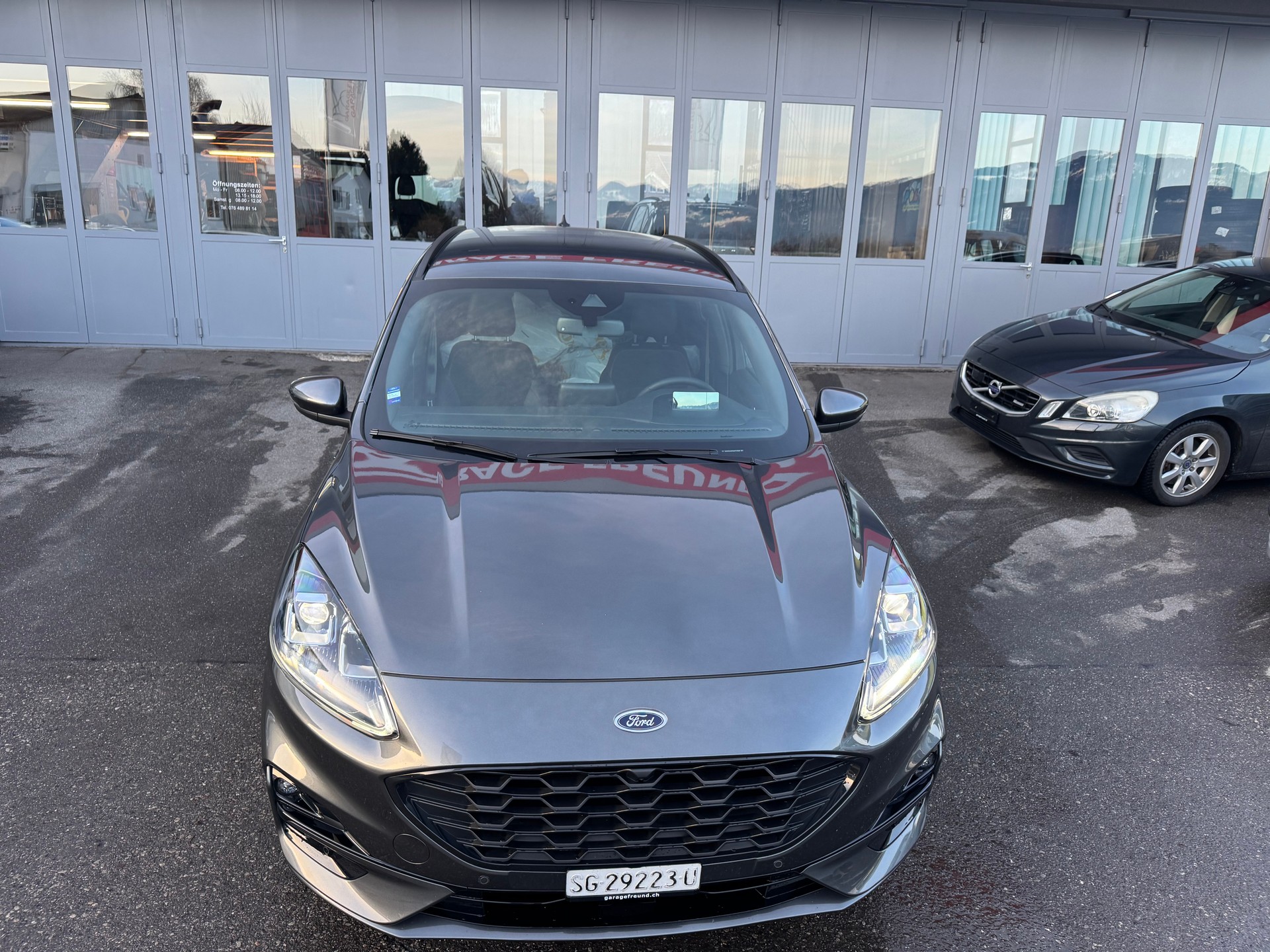 FORD Kuga 2.5 FHEV ST-Line X 4WD-image-13