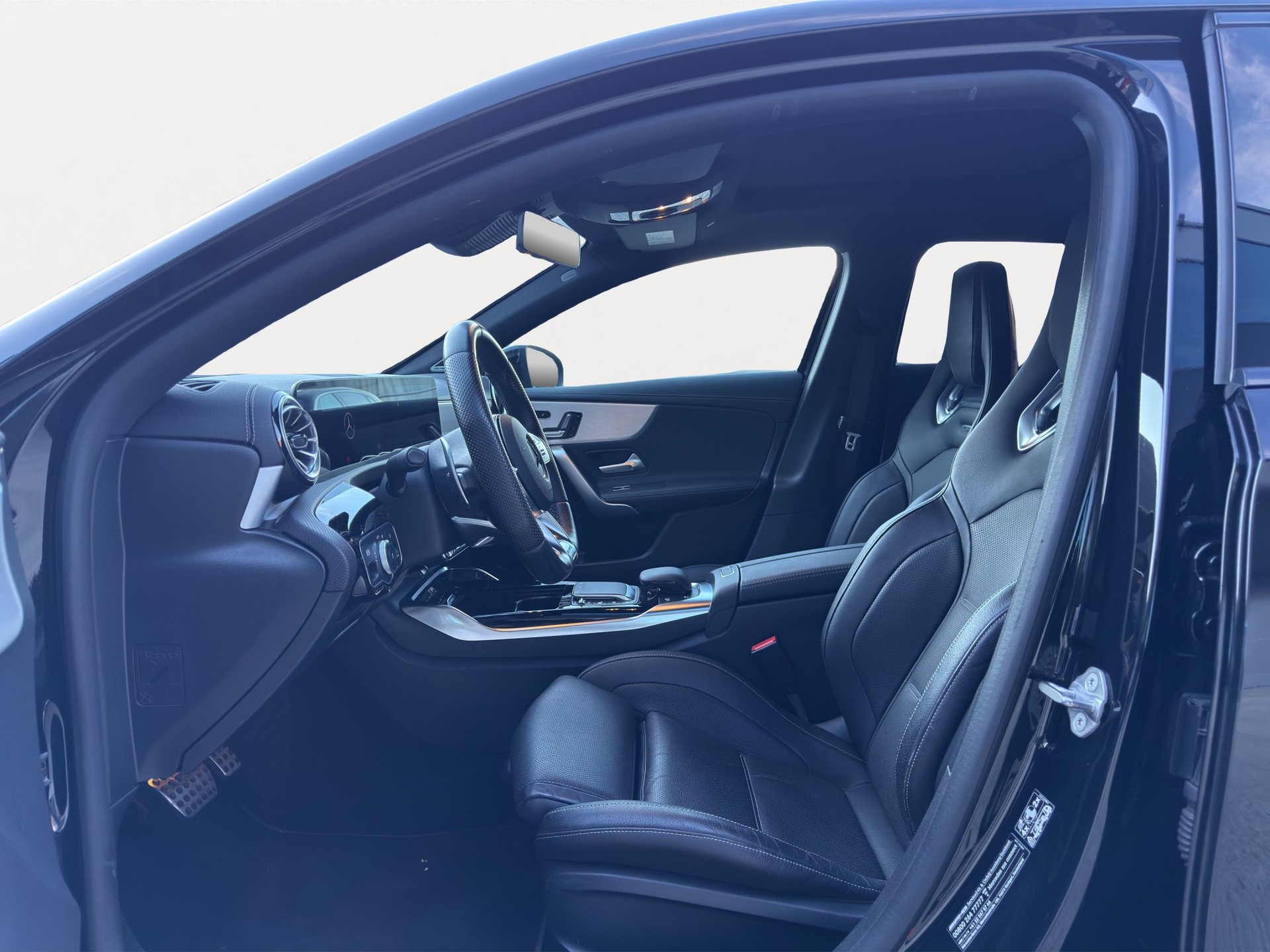MERCEDES-BENZ A 45 S AMG 4Matic+ Speedshift-image-5