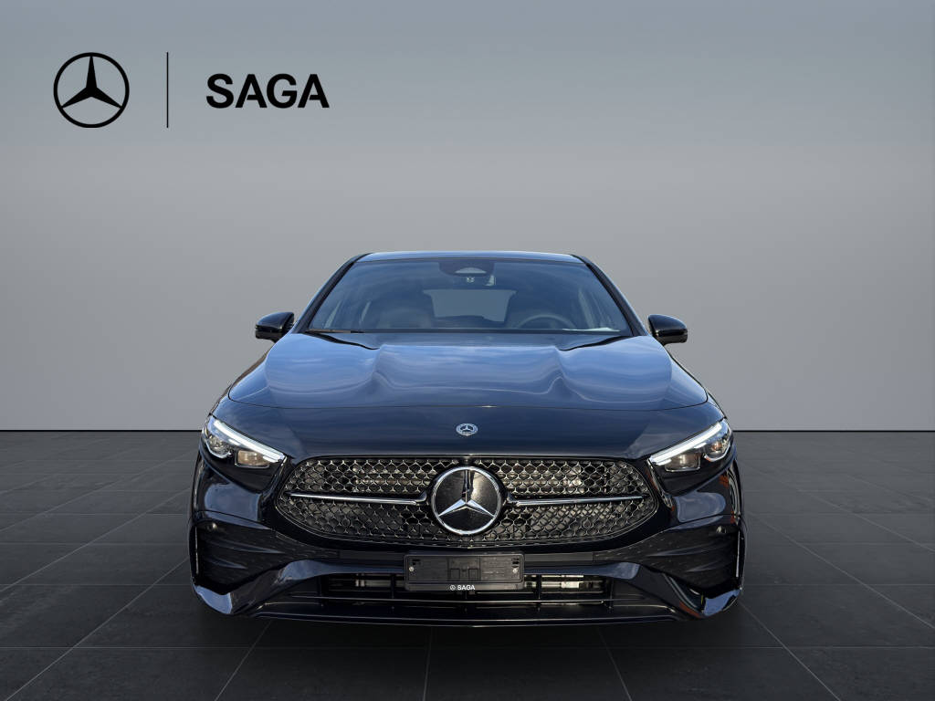 MERCEDES-BENZ A 220 AMG Line 4matic-image-1