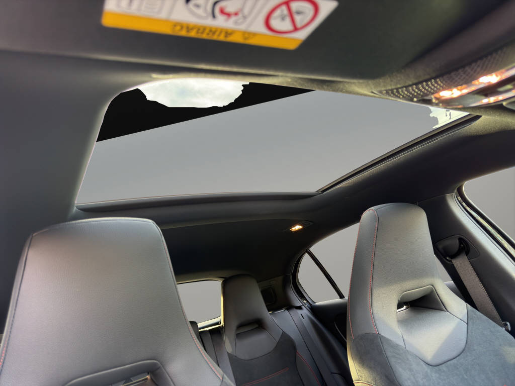 MERCEDES-BENZ A 220 AMG Line 4matic-image-13