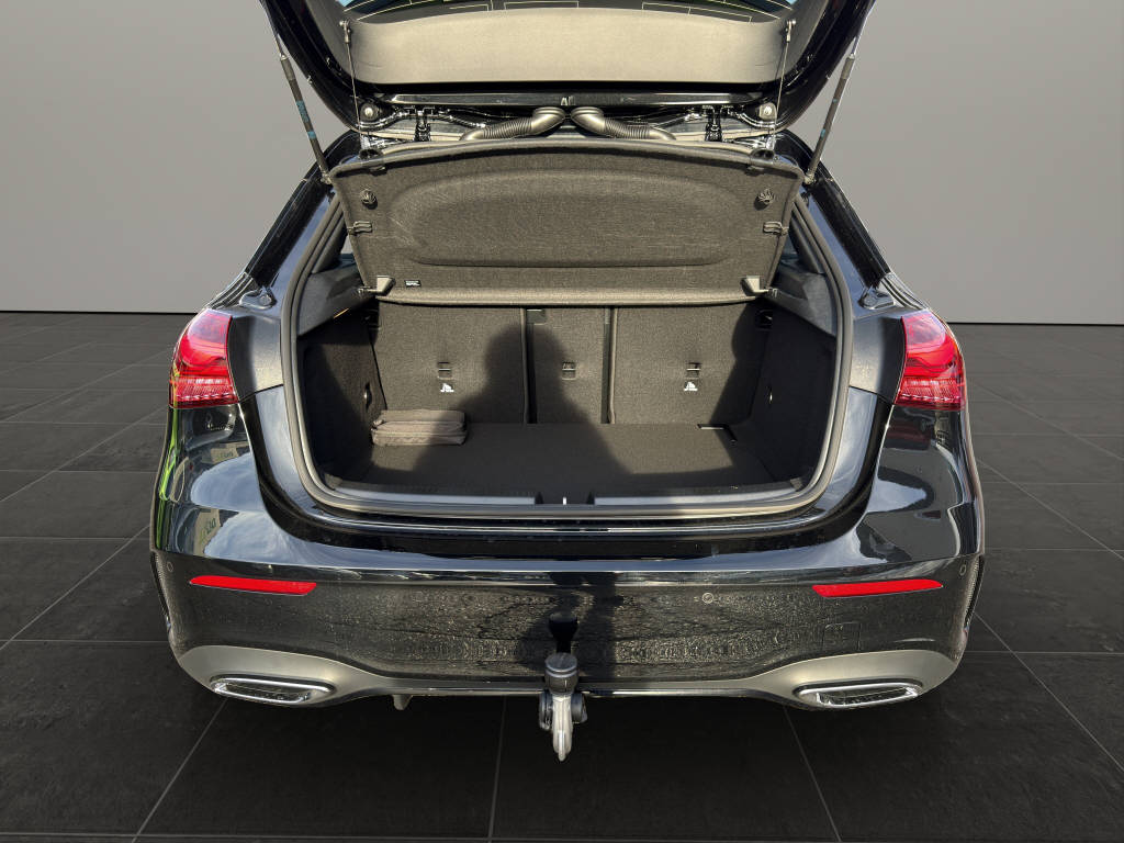 MERCEDES-BENZ A 220 AMG Line 4matic-image-14