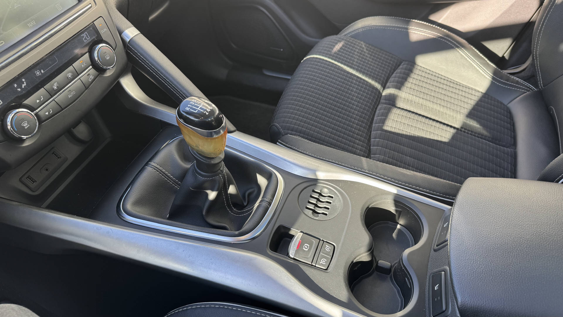RENAULT Kadjar 1.2 TCe Bose-image-6