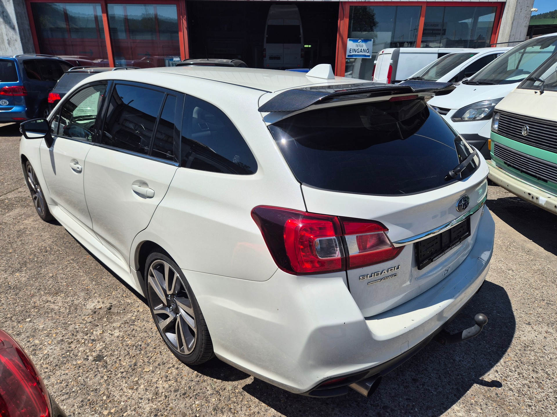 SUBARU Levorg 1.6DIT Luxury S AWD Lineartronic-image-3