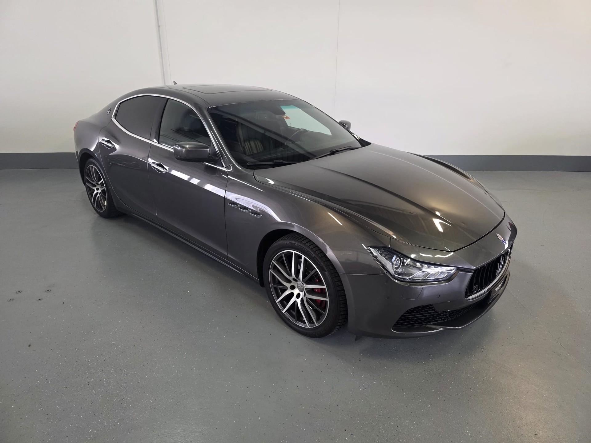 MASERATI Ghibli 3.0 V6 Automatica-image-1