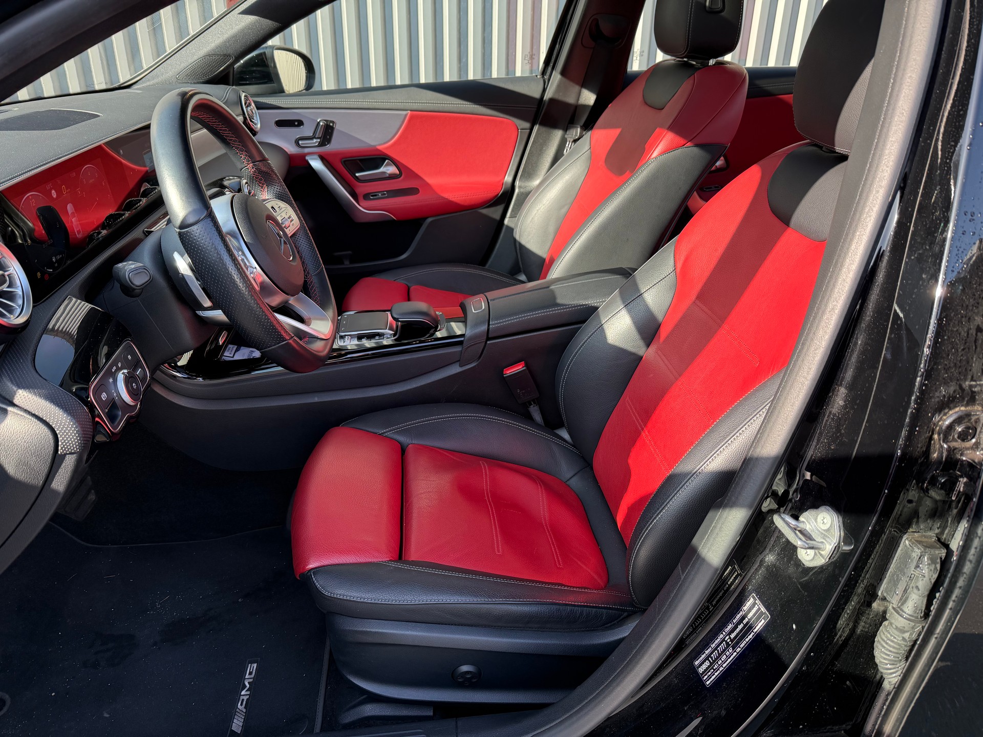 MERCEDES-BENZ A 180 AMG Line 7G-DCT-image-6