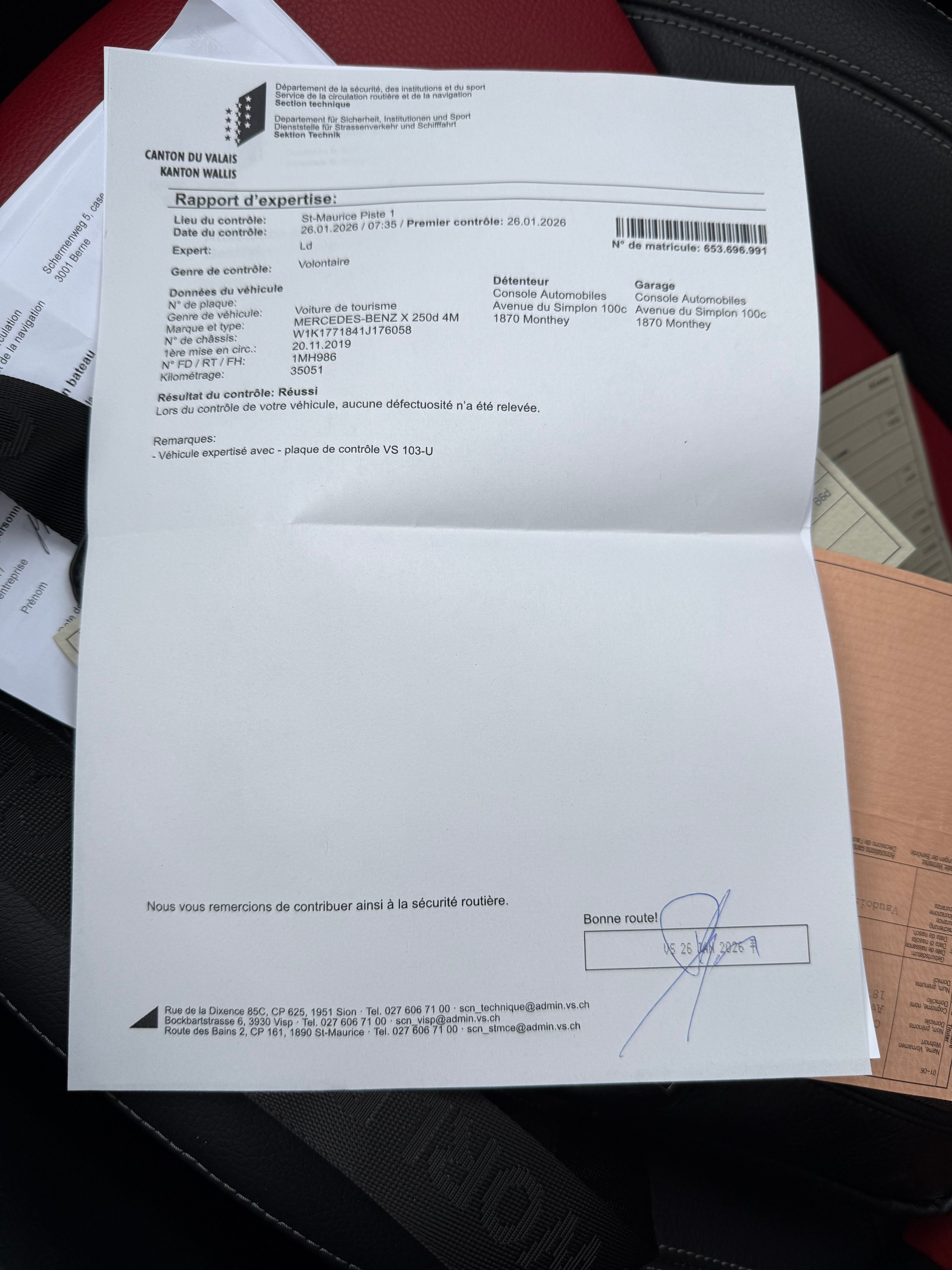 MERCEDES-BENZ A 180 AMG Line 7G-DCT-image-11