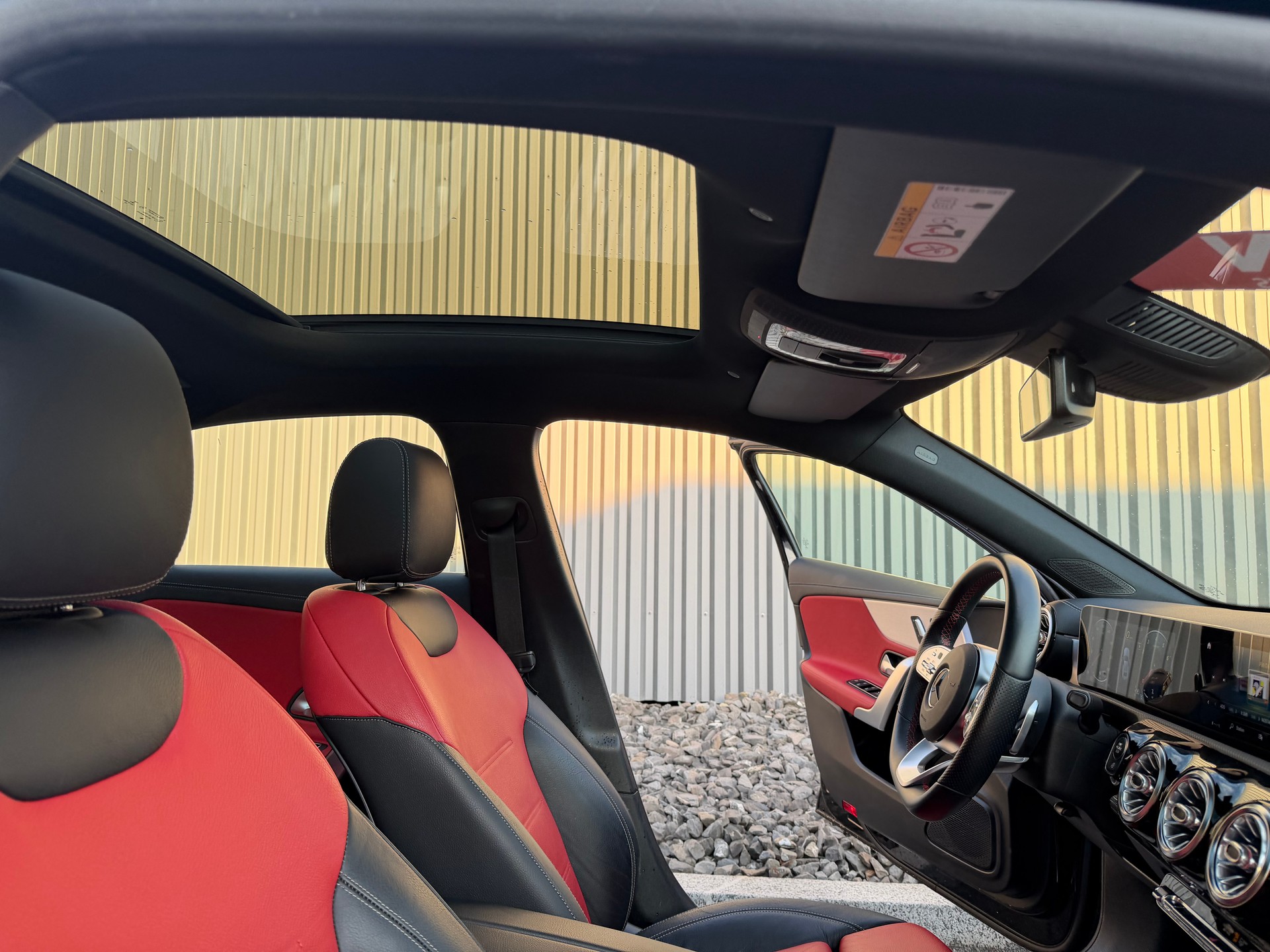 MERCEDES-BENZ A 180 AMG Line 7G-DCT-image-27