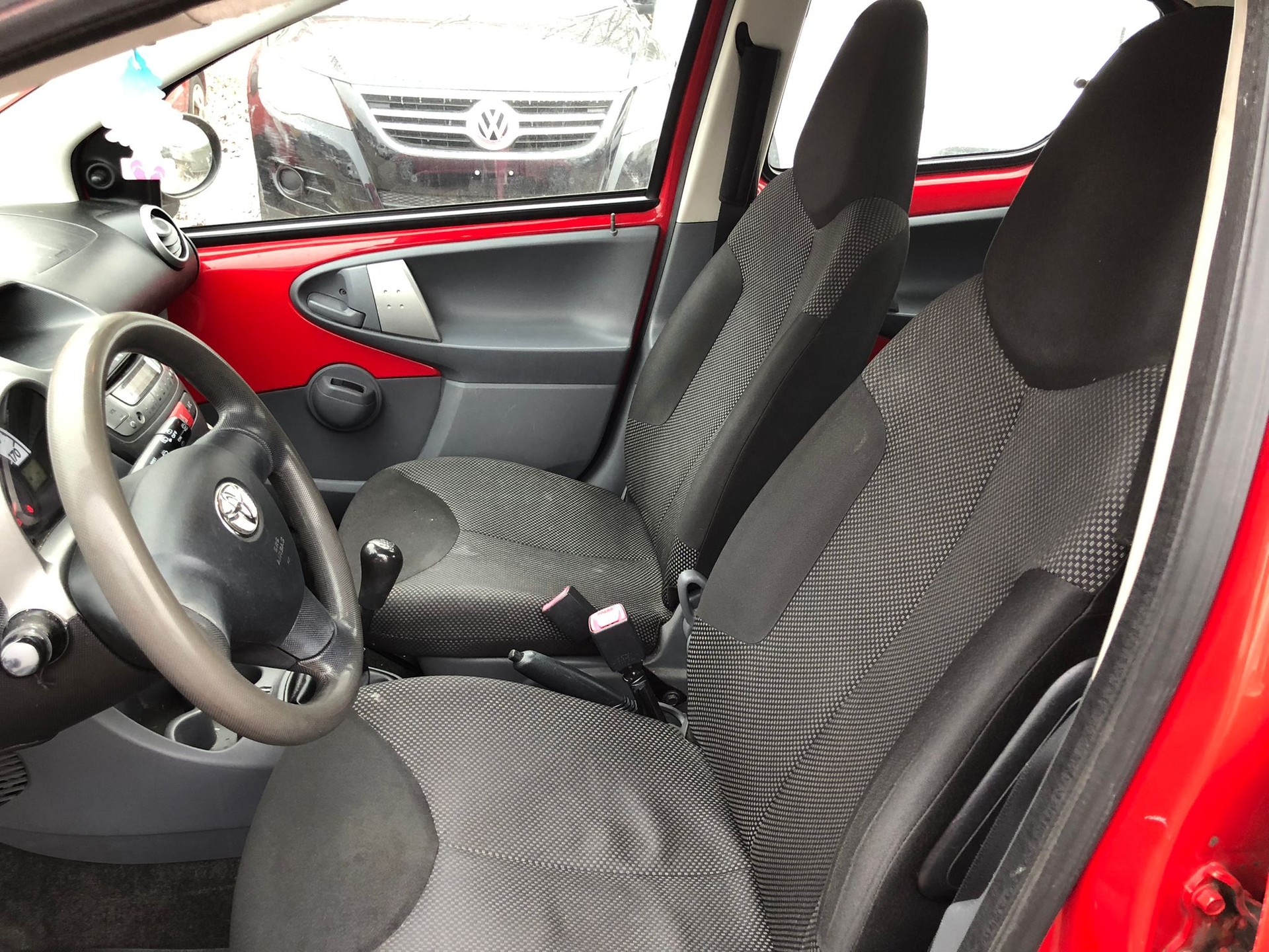 TOYOTA Aygo 1.0 Linea Terra-image-7